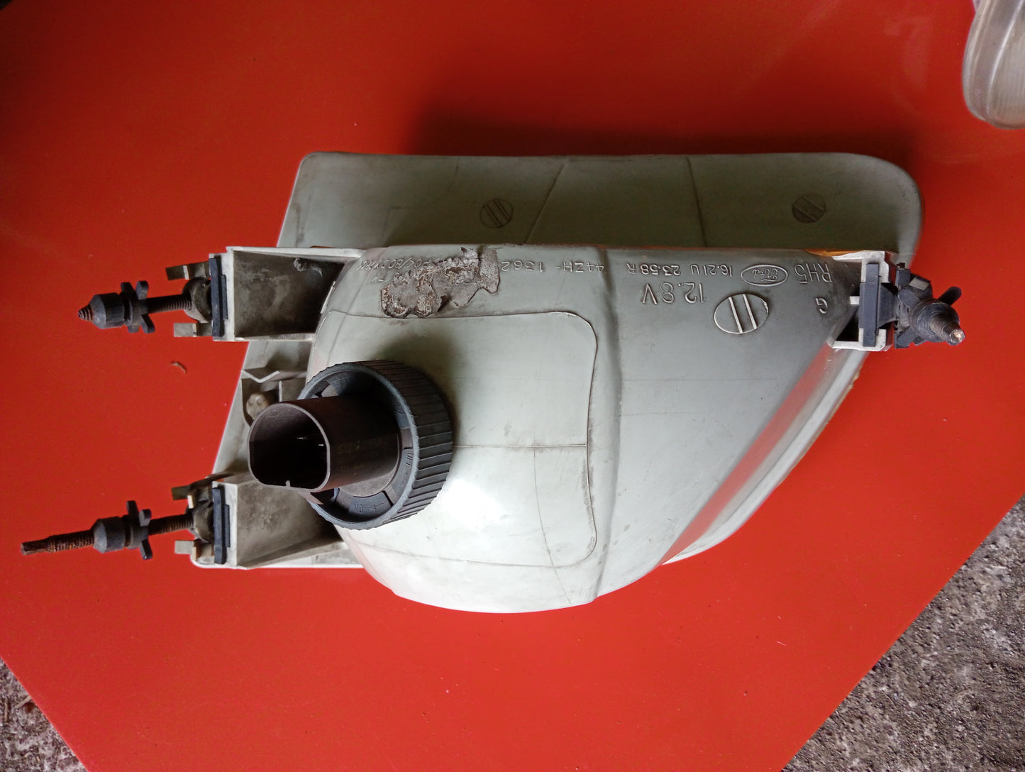 Ford Expedition | Gen1 | Headlight Driver Side