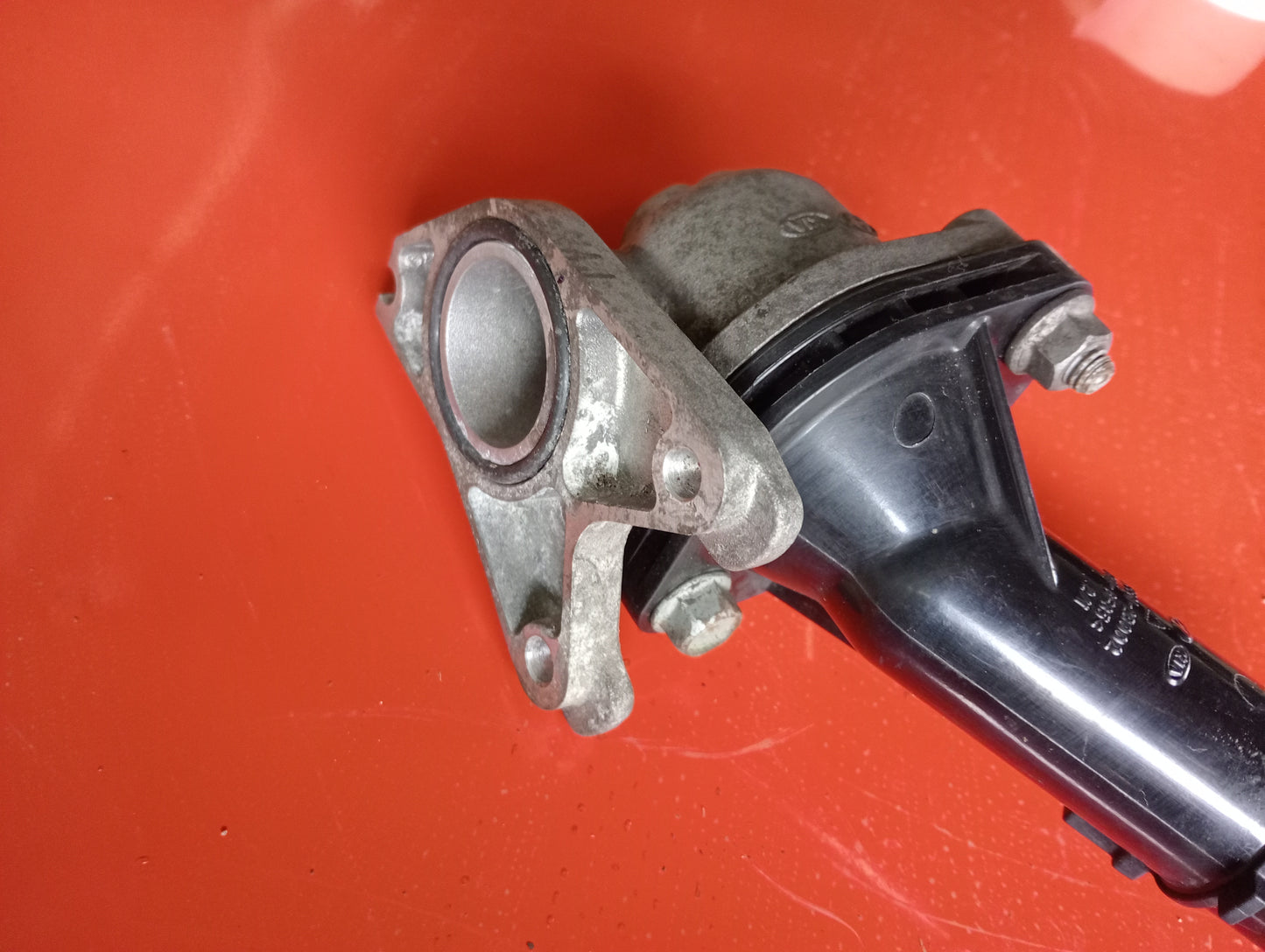 Hyundai Accent | Gas | Thermostat Housing