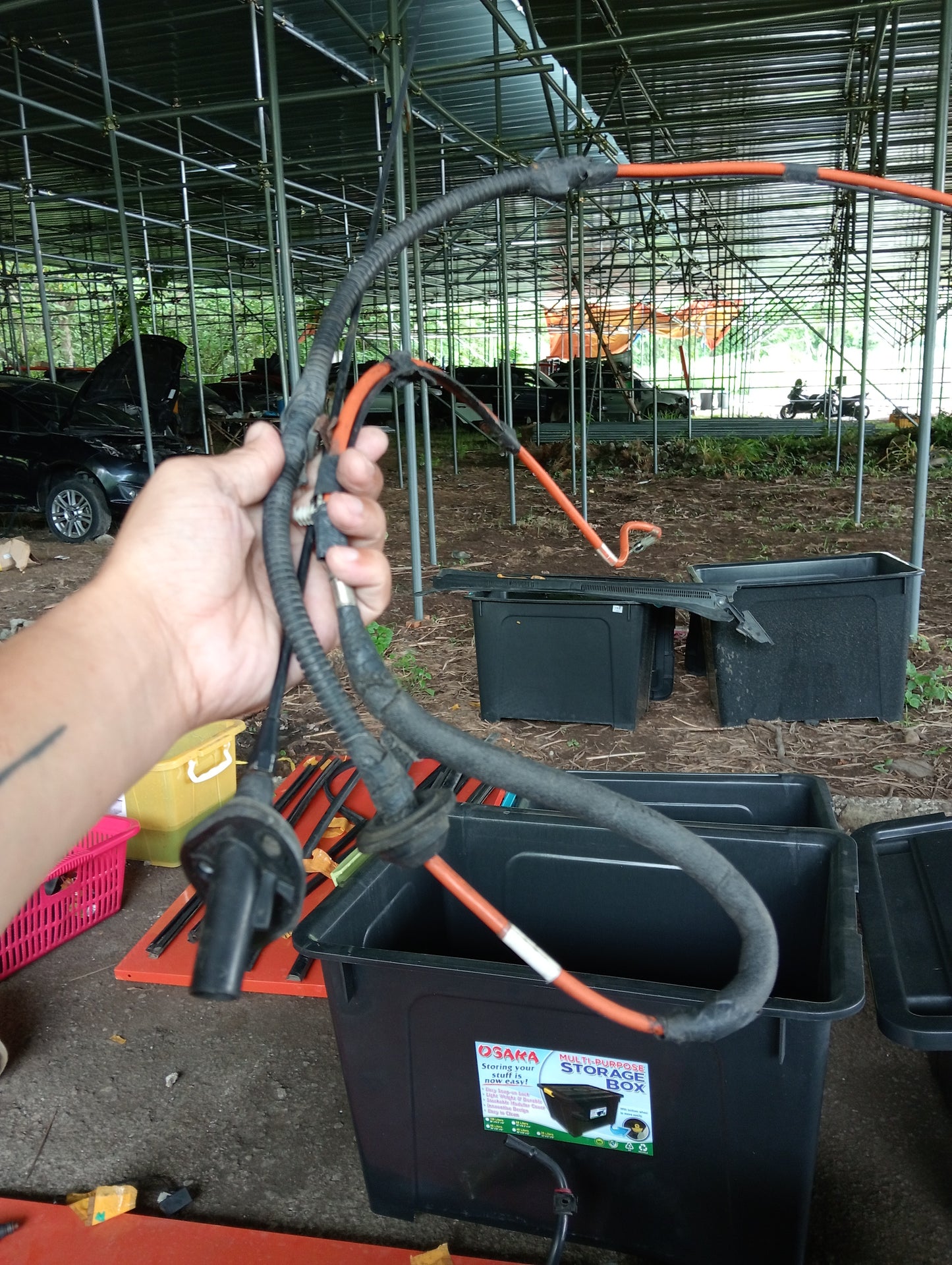 Ford Explorer | Antenna w/ Wire
