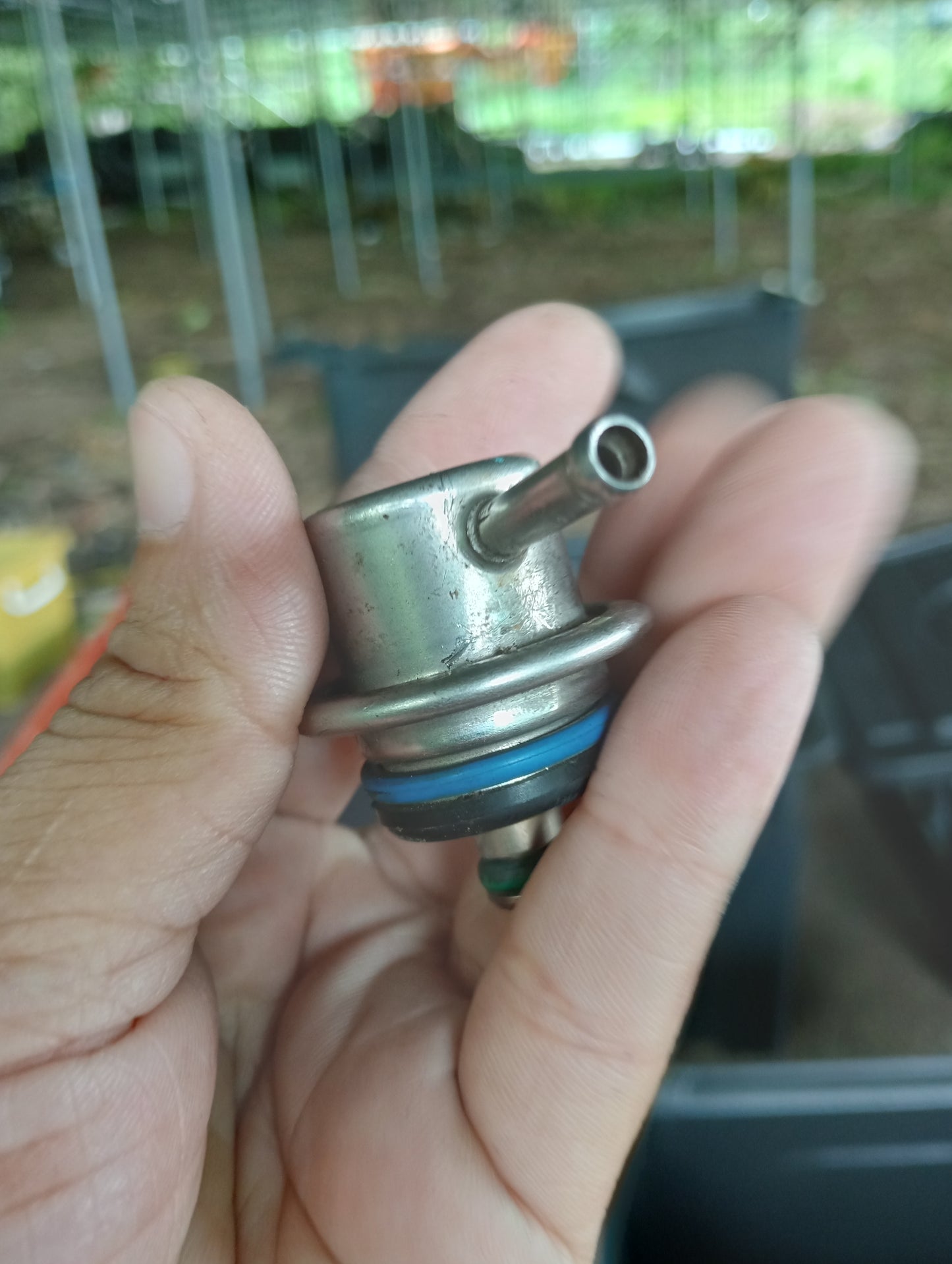 Ford E150 | Fuel Pressure Regulator