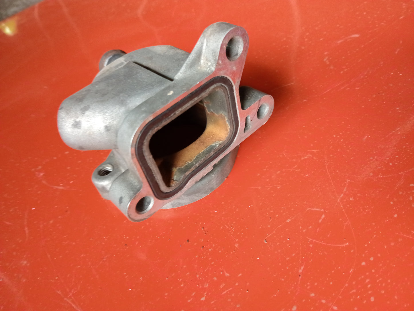 Hyundai Accent | Gas | Thermostat Housing