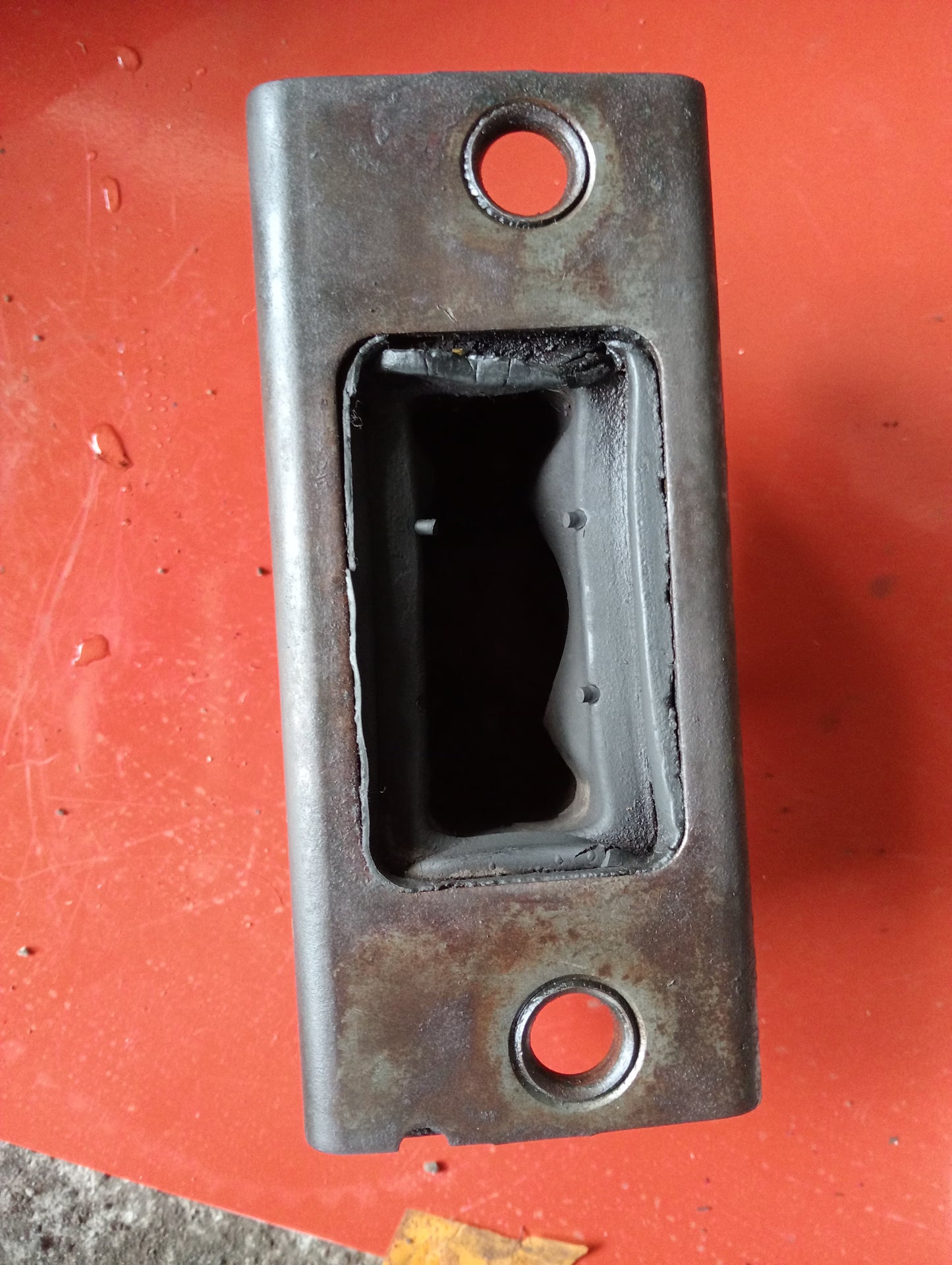 Ford Expedition | Gen1 | Rear Engine Support