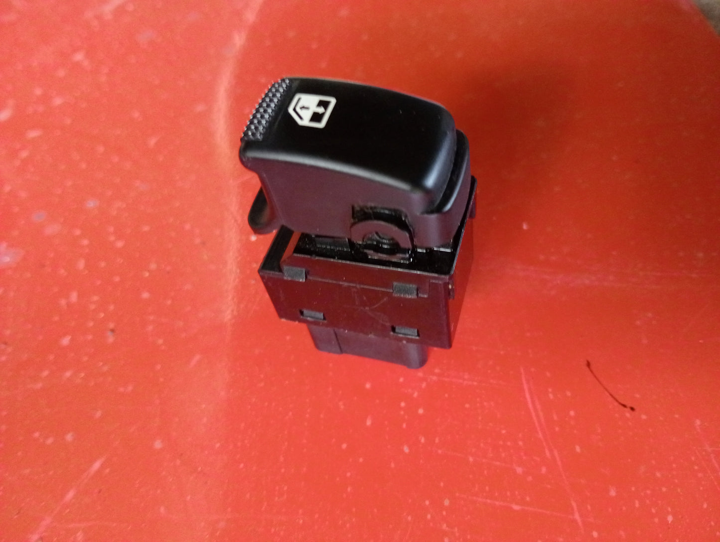 Hyundai Tucson | 2004 | Window Switch Front Passenger Side