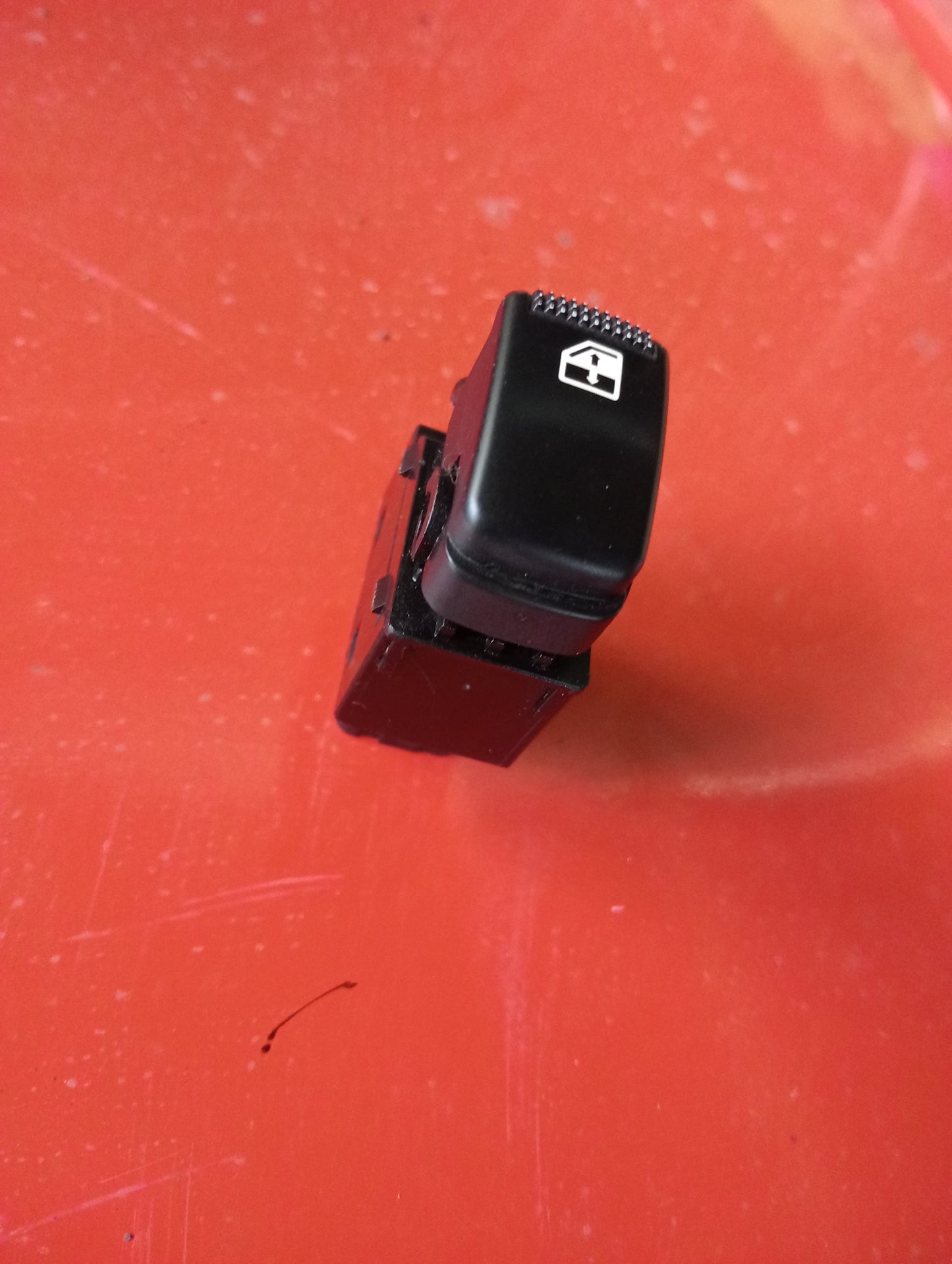Hyundai Tucson | 2004 | Window Switch Front Passenger Side
