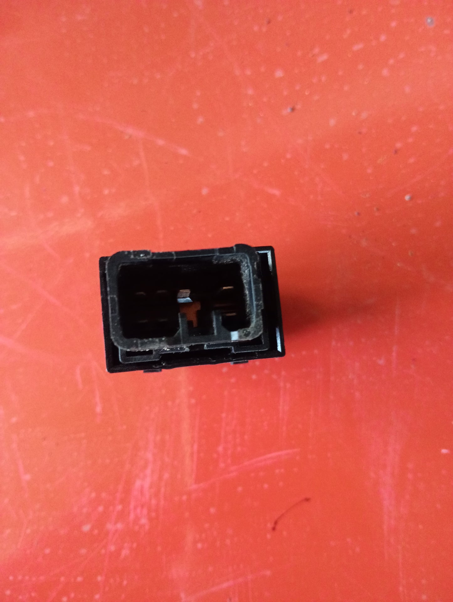 Hyundai Tucson | 2004 | Window Switch Front Passenger Side