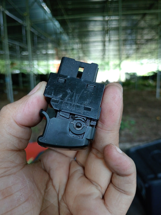 Hyundai Tucson | 2004 | Window Switch Front Passenger Side