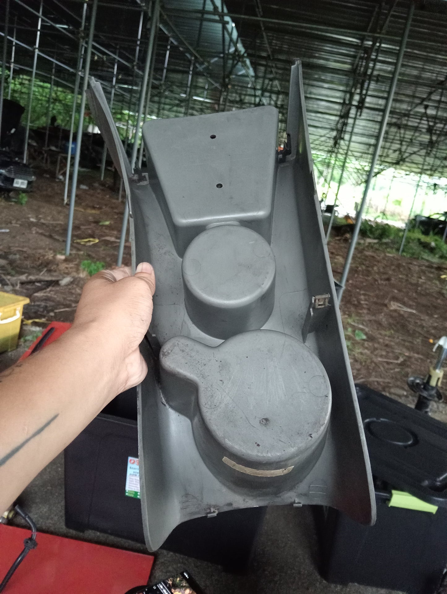 Ford Explorer | Sport Trac | Cup Holder