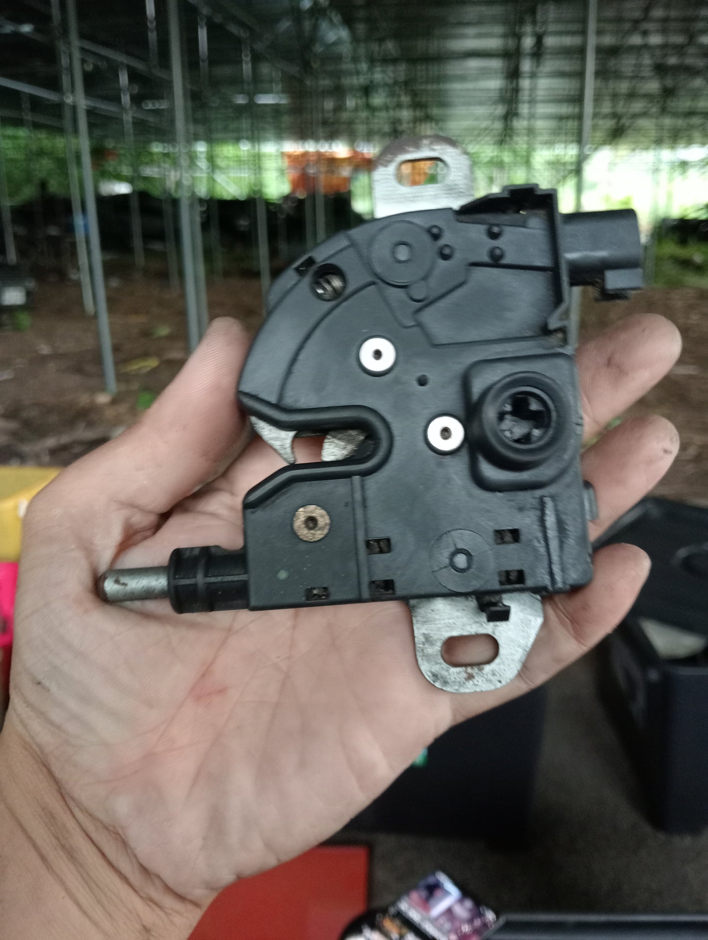 Ford Focus | Hood Lock Actuator