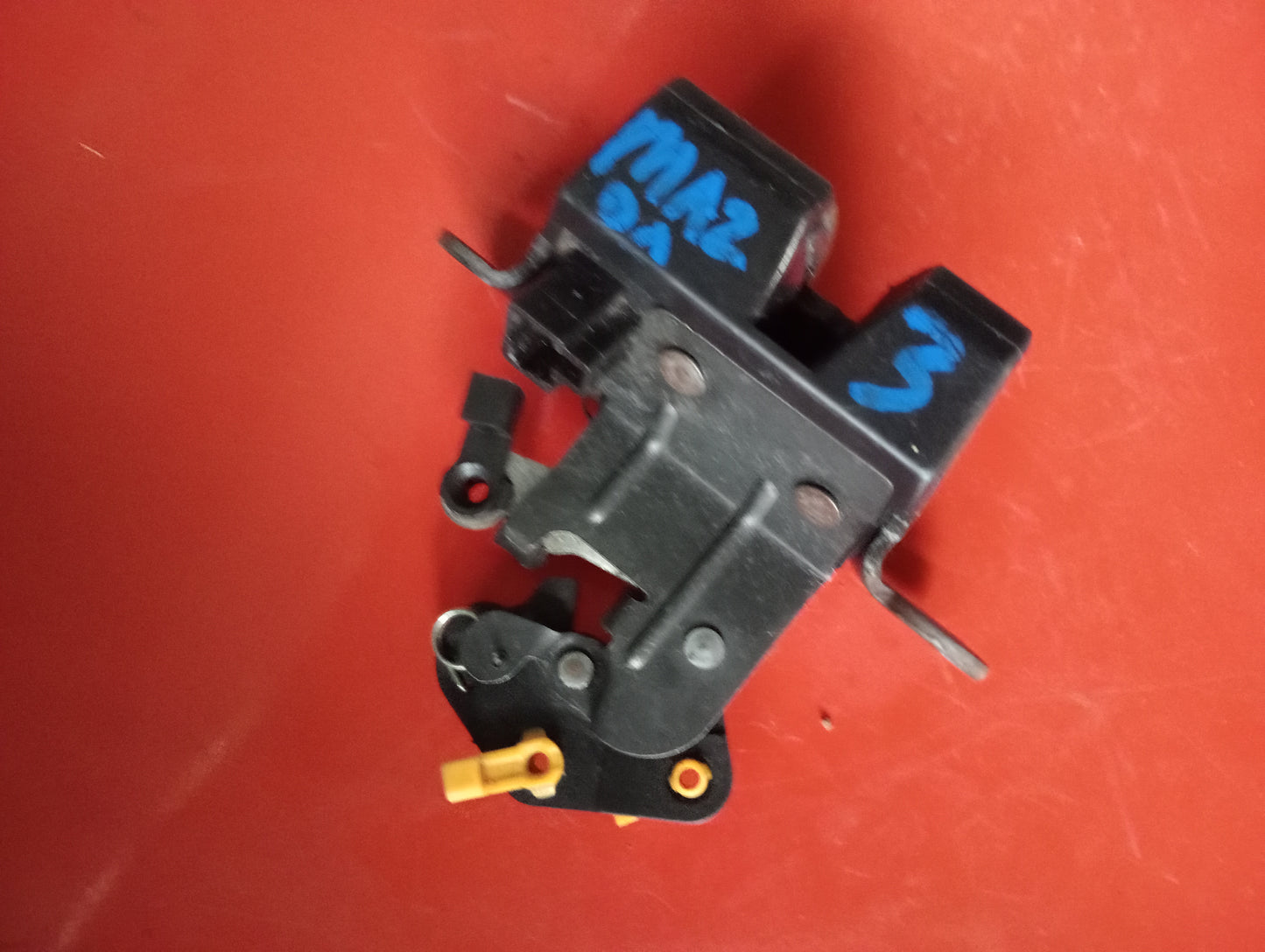 Mazda 3 | Hood Lock Actuator