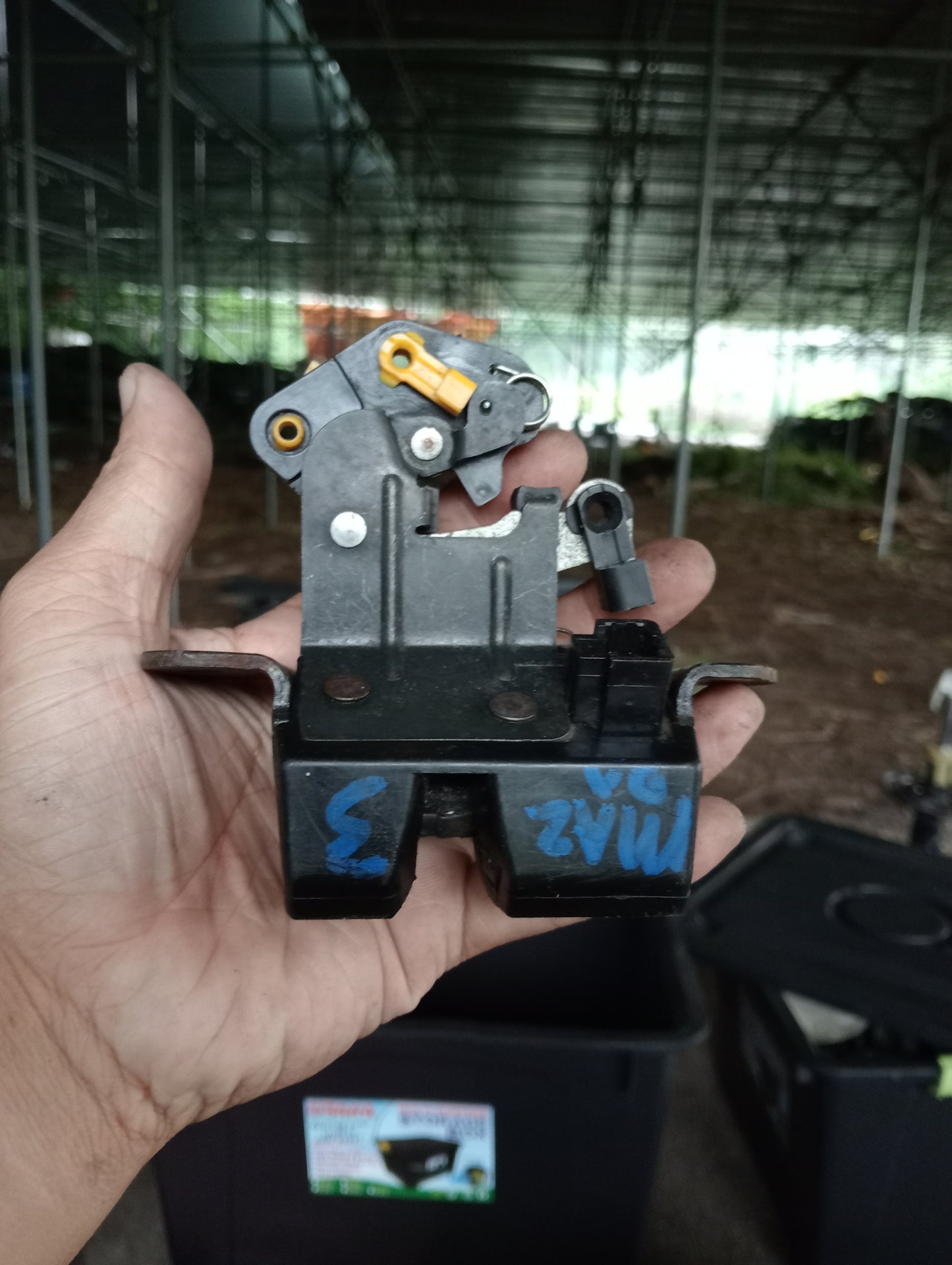 Mazda 3 | Hood Lock Actuator