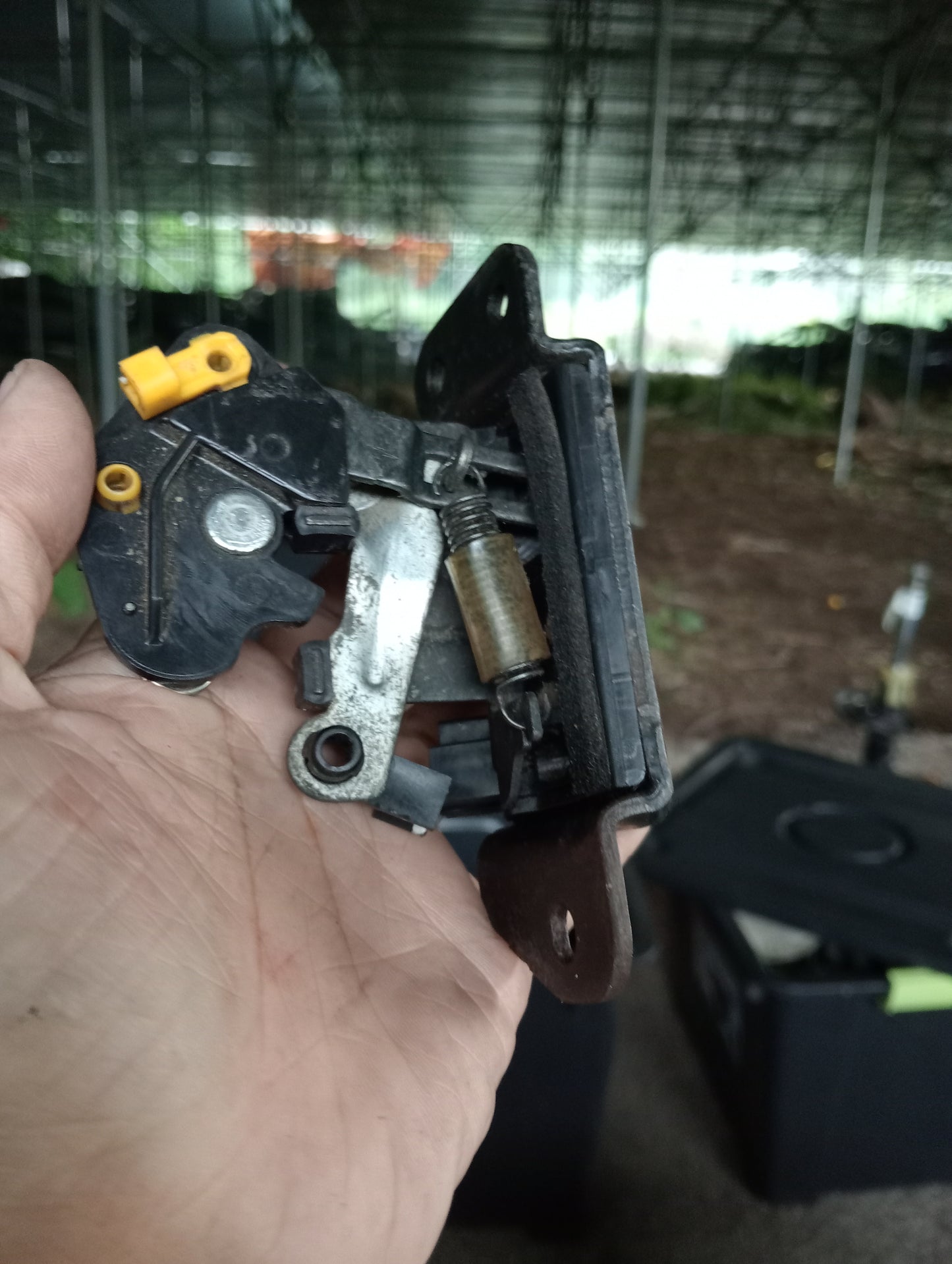 Mazda 3 | Hood Lock Actuator