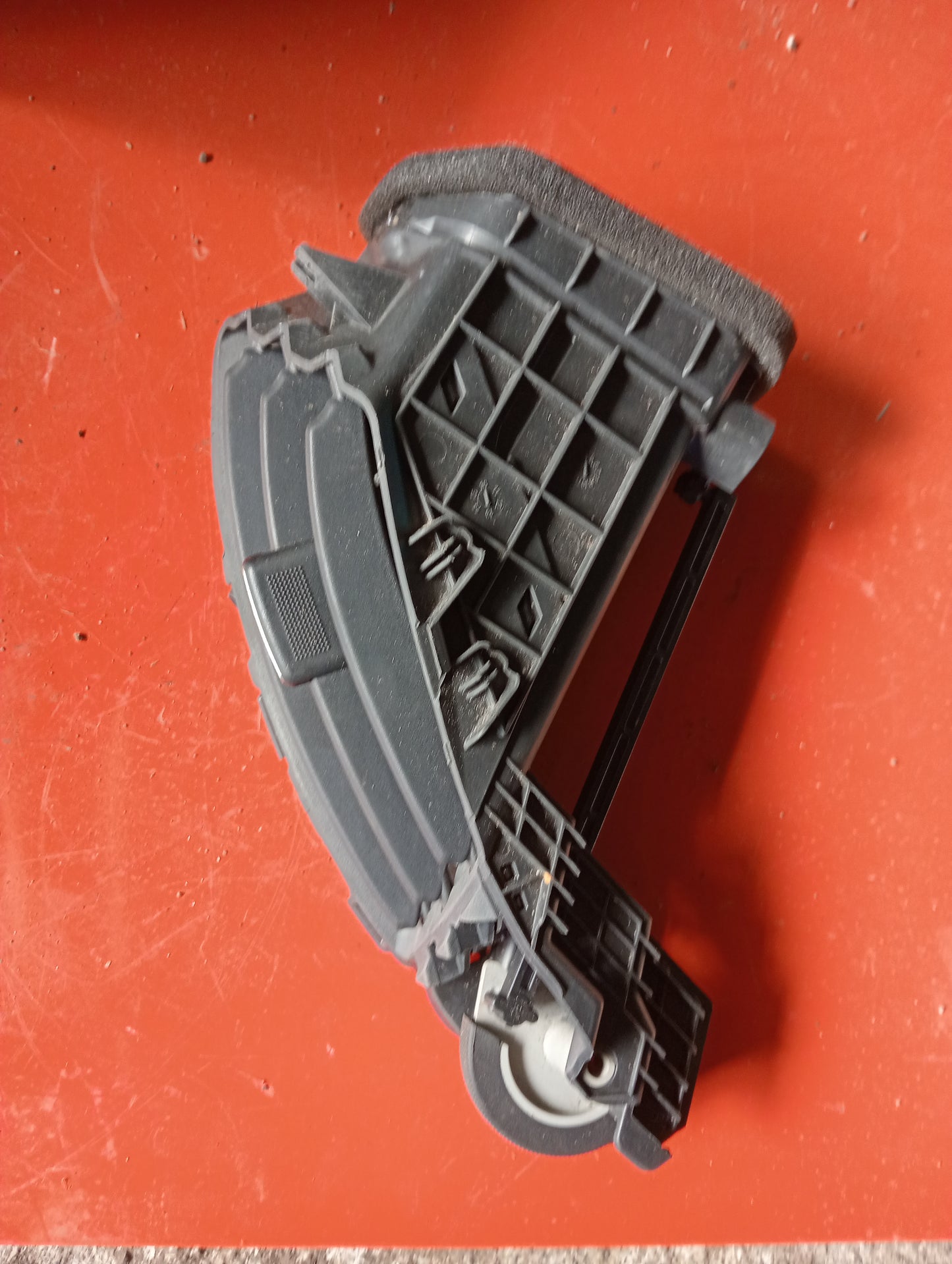 Chevrolet Cruze | AC Vent Passenger Side