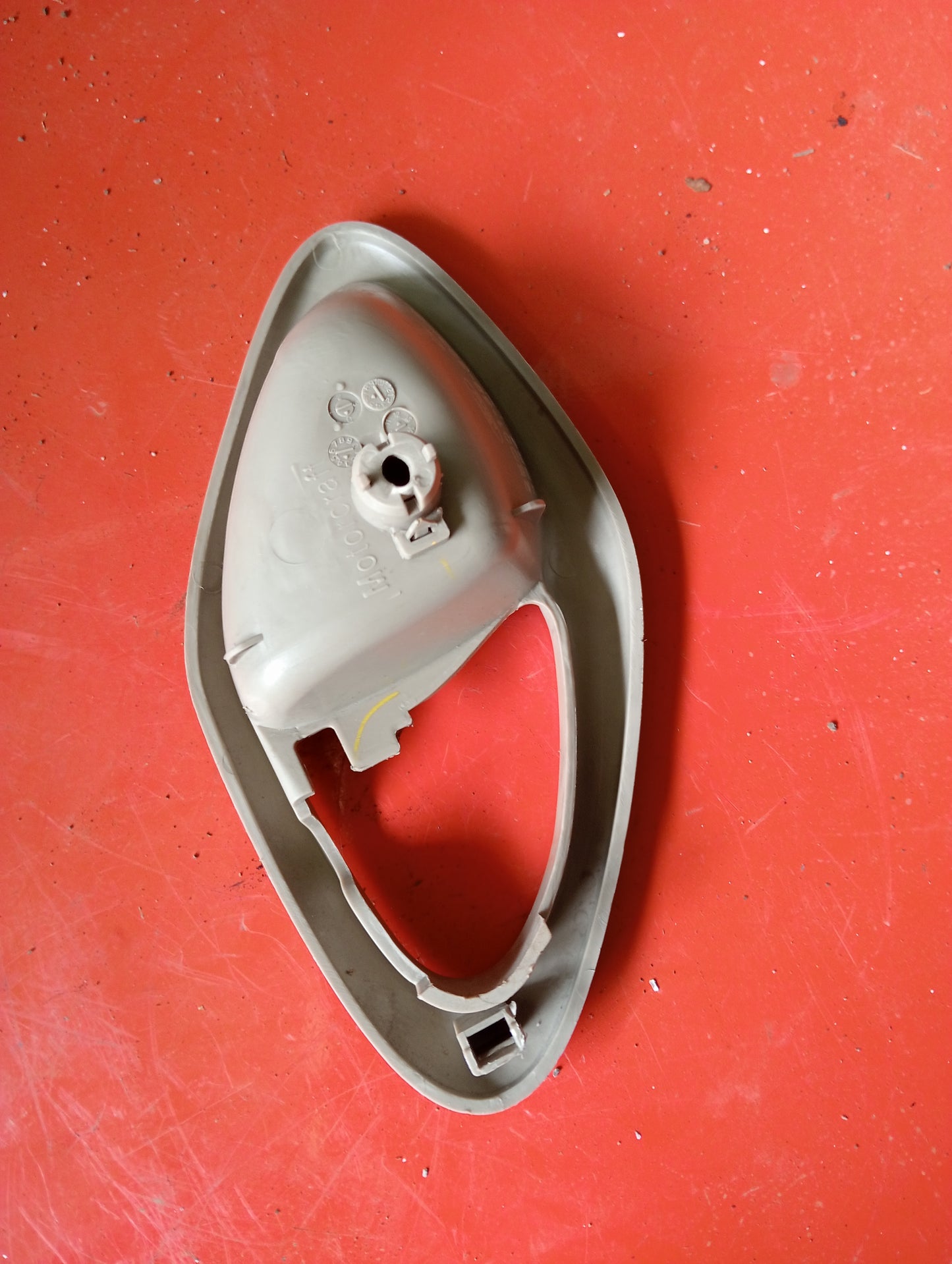 Ford Escape | 2.3 | Driver Side Inner Door Handle Cover