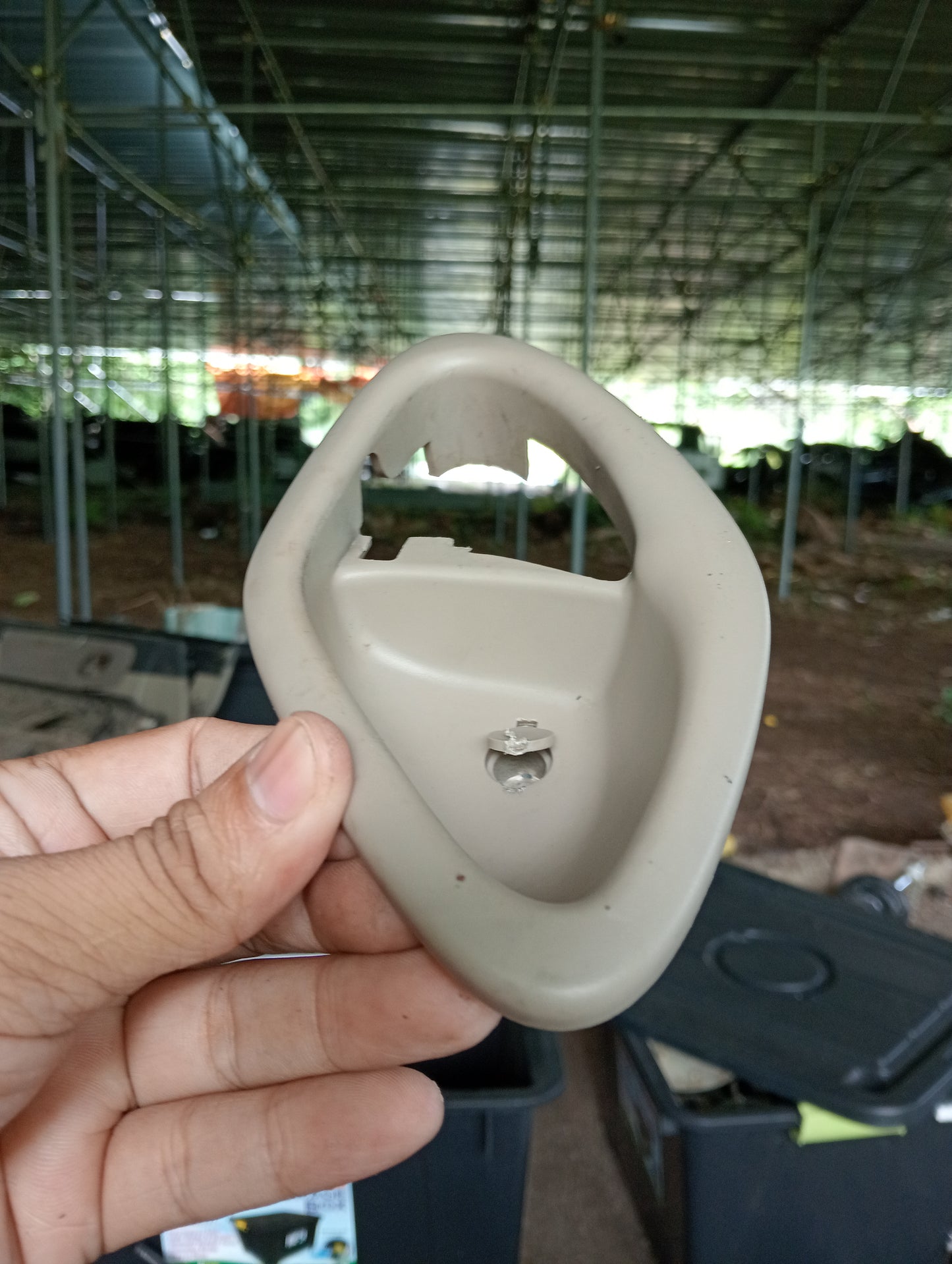 Ford Escape | 2.3 | Driver Side Inner Door Handle Cover