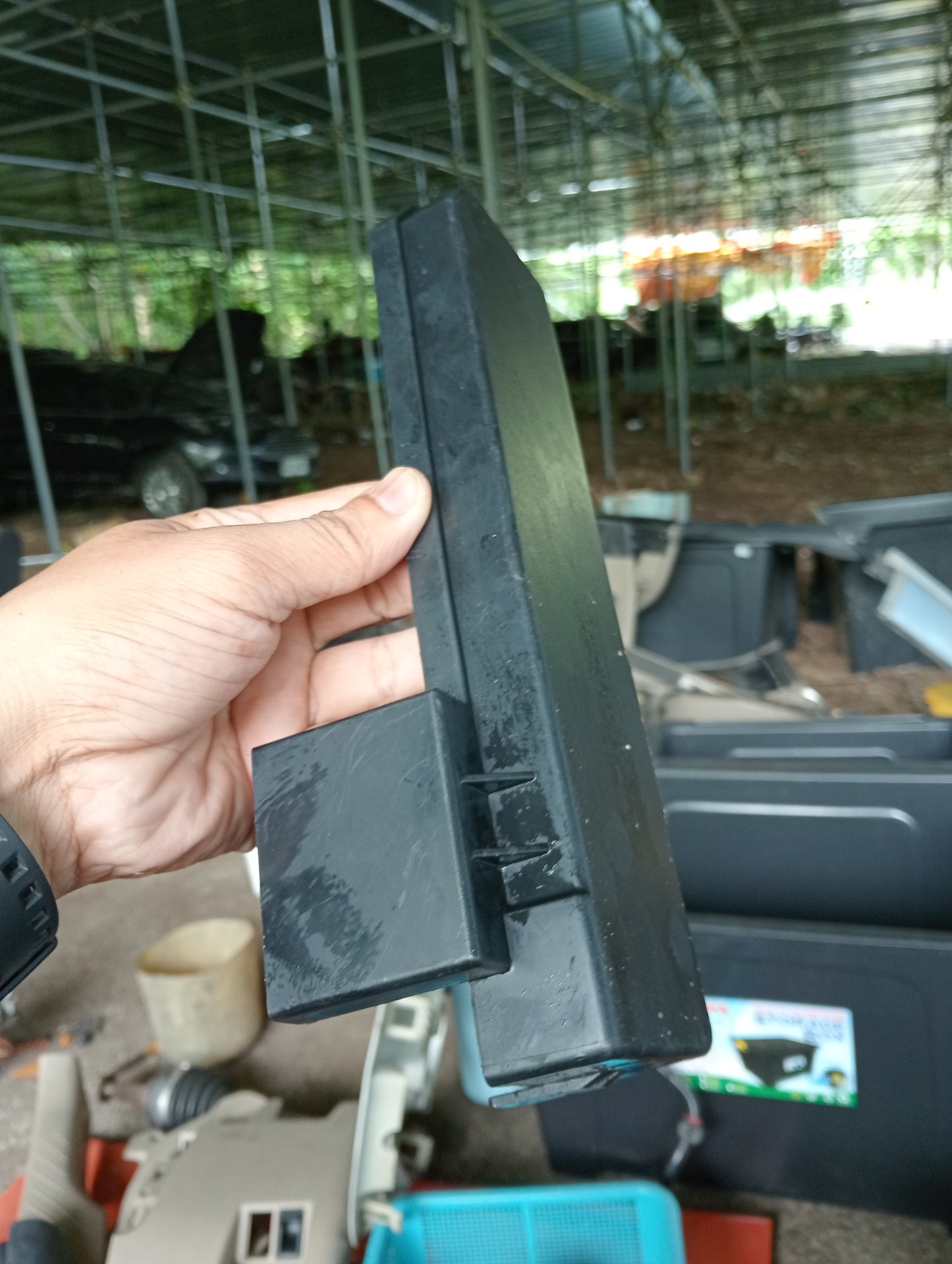 Ford Escape | 2.3 | Fuse Box Cover