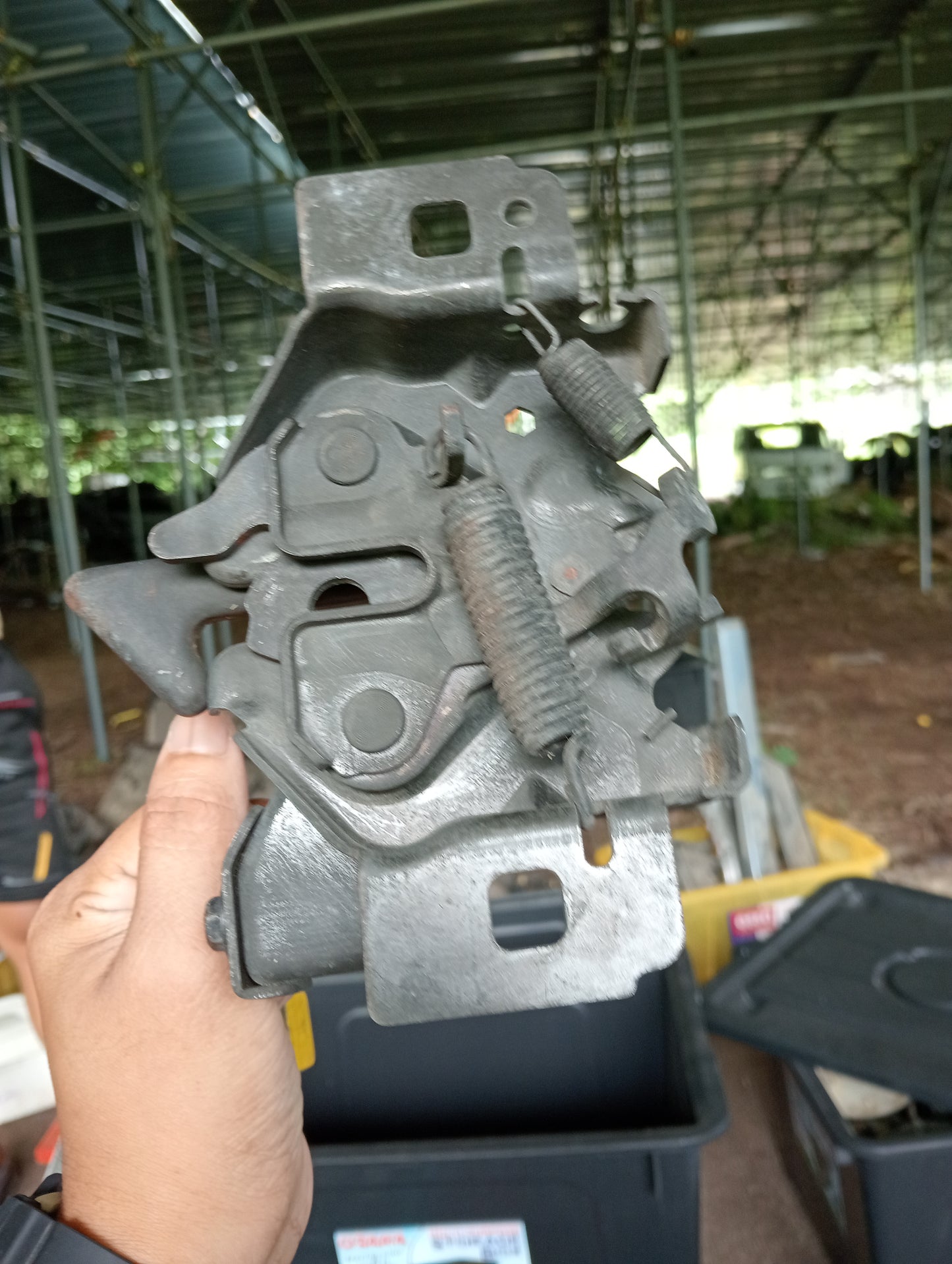 Ford Escape | 2.3 | Hood Lock Actuator