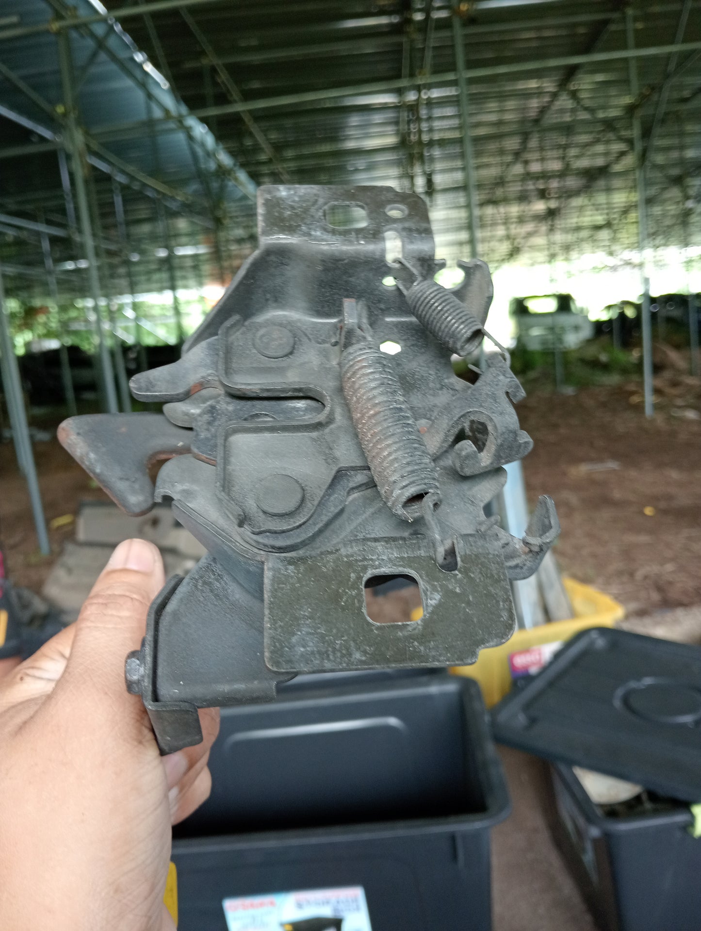 Ford Escape | 2.3 | Hood Lock Actuator