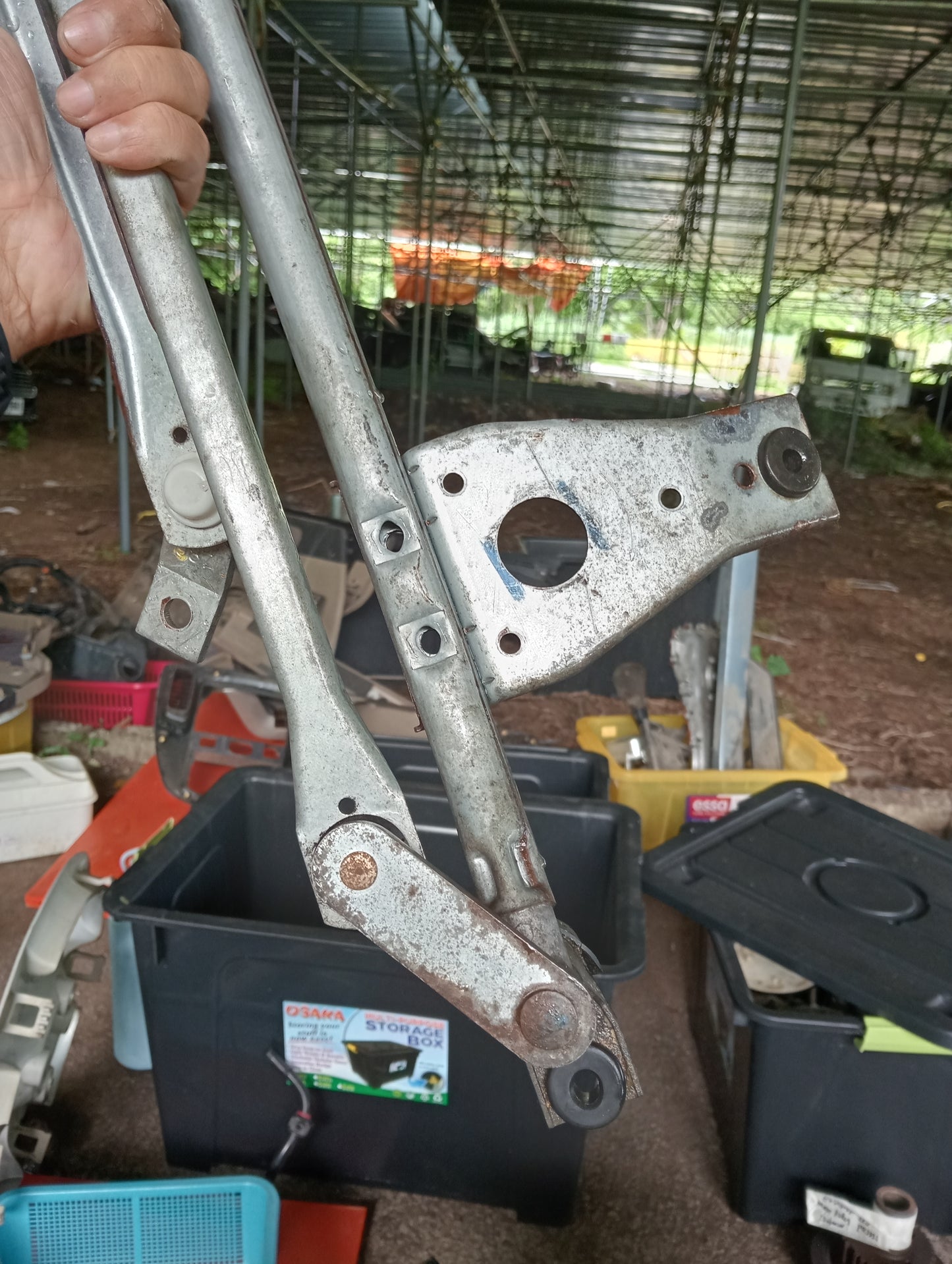 Ford Escape | 2.3 | Wiper Linkage