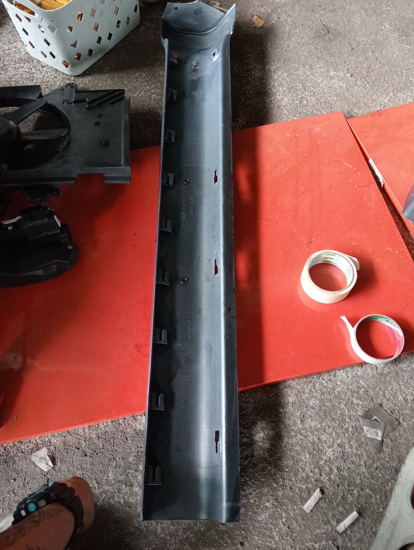 Ford Escape | 2.3 | Side Skirt LH
