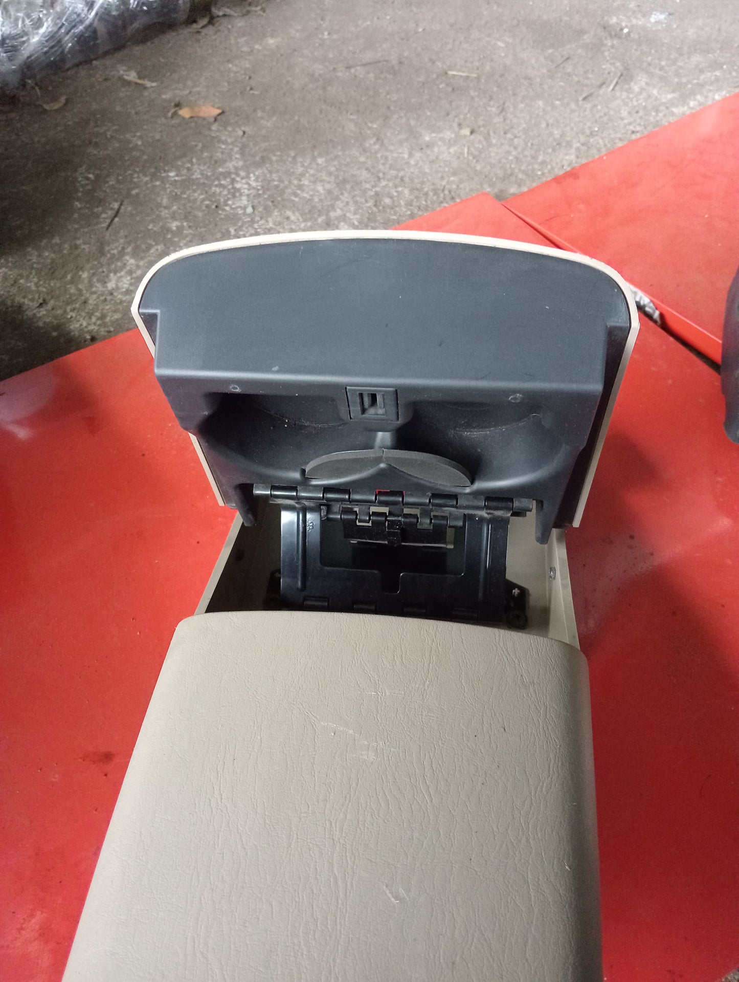Ford Escape | 2.3 | Overhead Console
