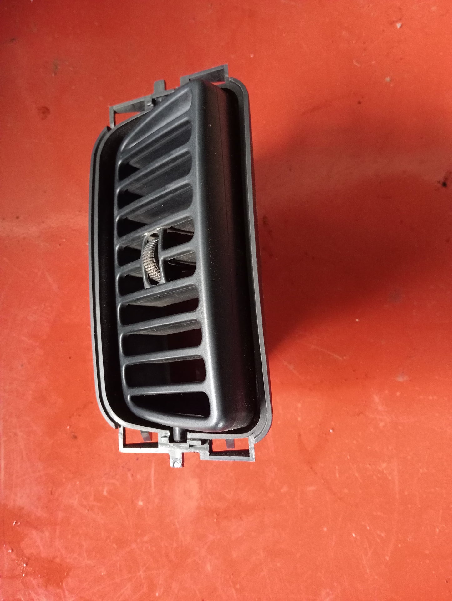 Ford Escape | 2.3 | AC Vent Center Frame Passenger Side