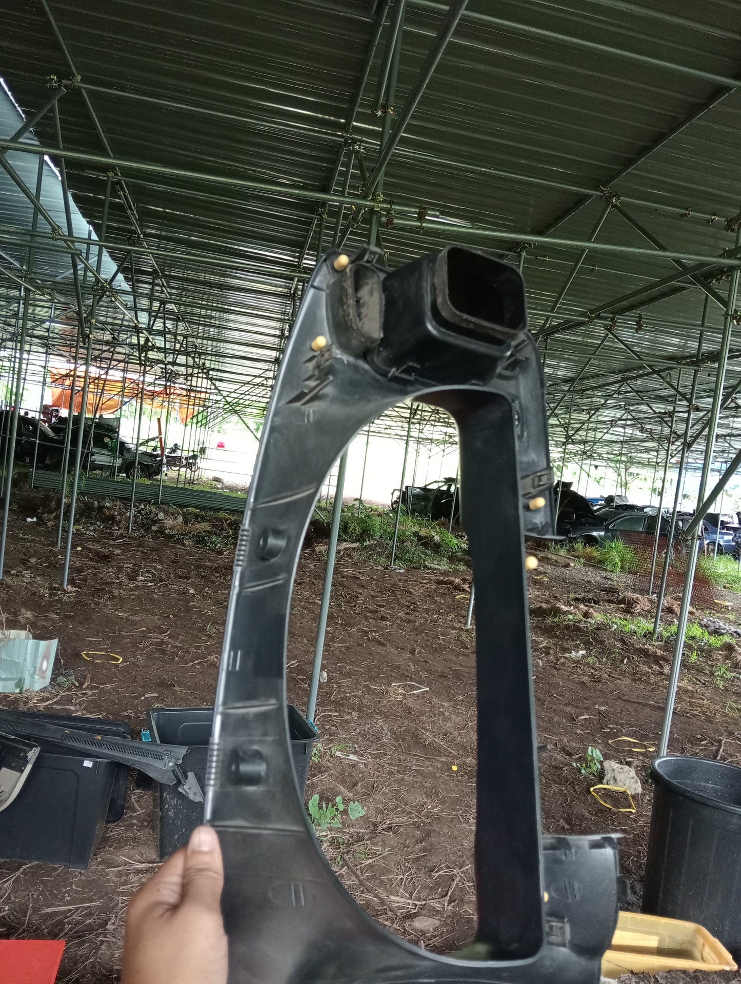 Ford Escape | 2.3 | Dashboard Center Frame Cover