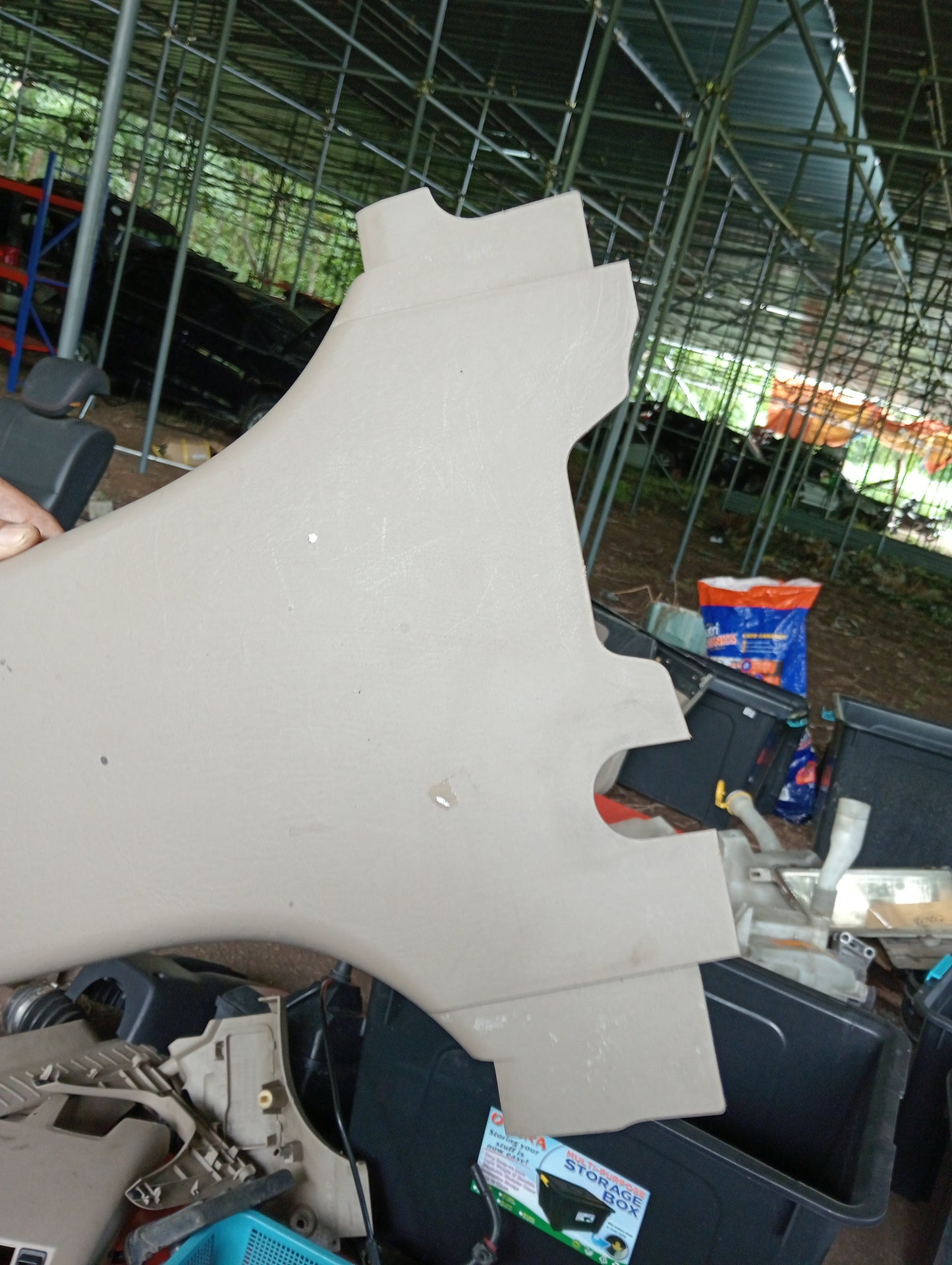 Ford Escape | 2.3 | Interior Trim Cover