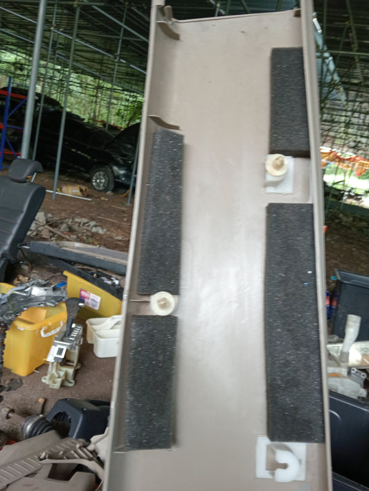Ford Escape | 2.3 | Interior Trim Cover