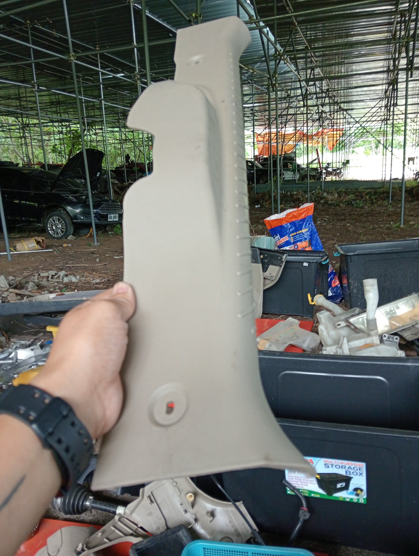Ford Escape | 2.3 | Interior Trim Cover