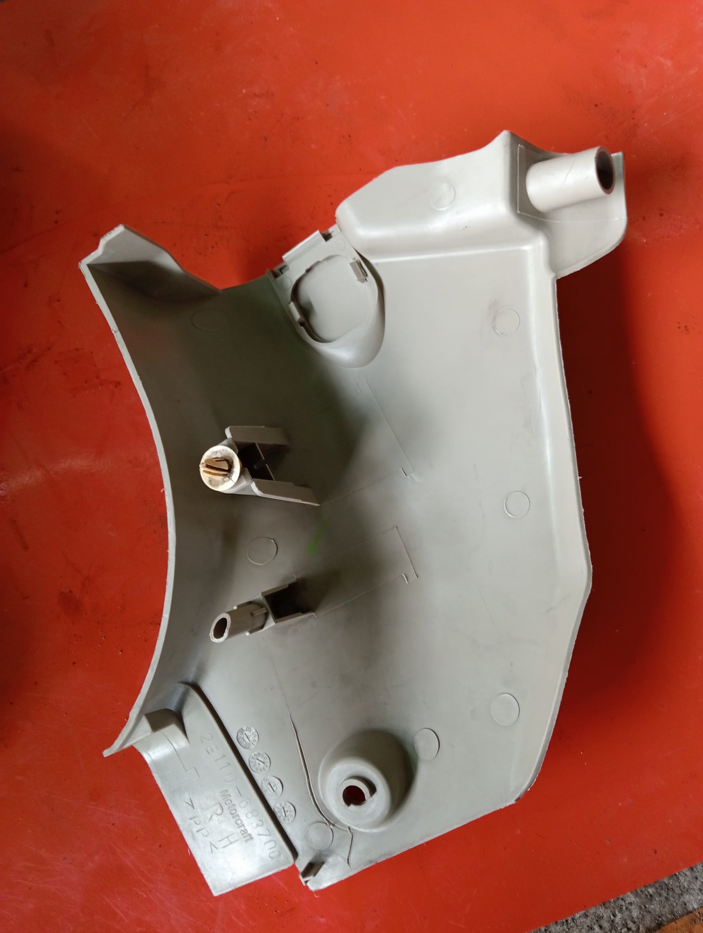 Ford Escape | 2.3 | Lower Kick Panel
