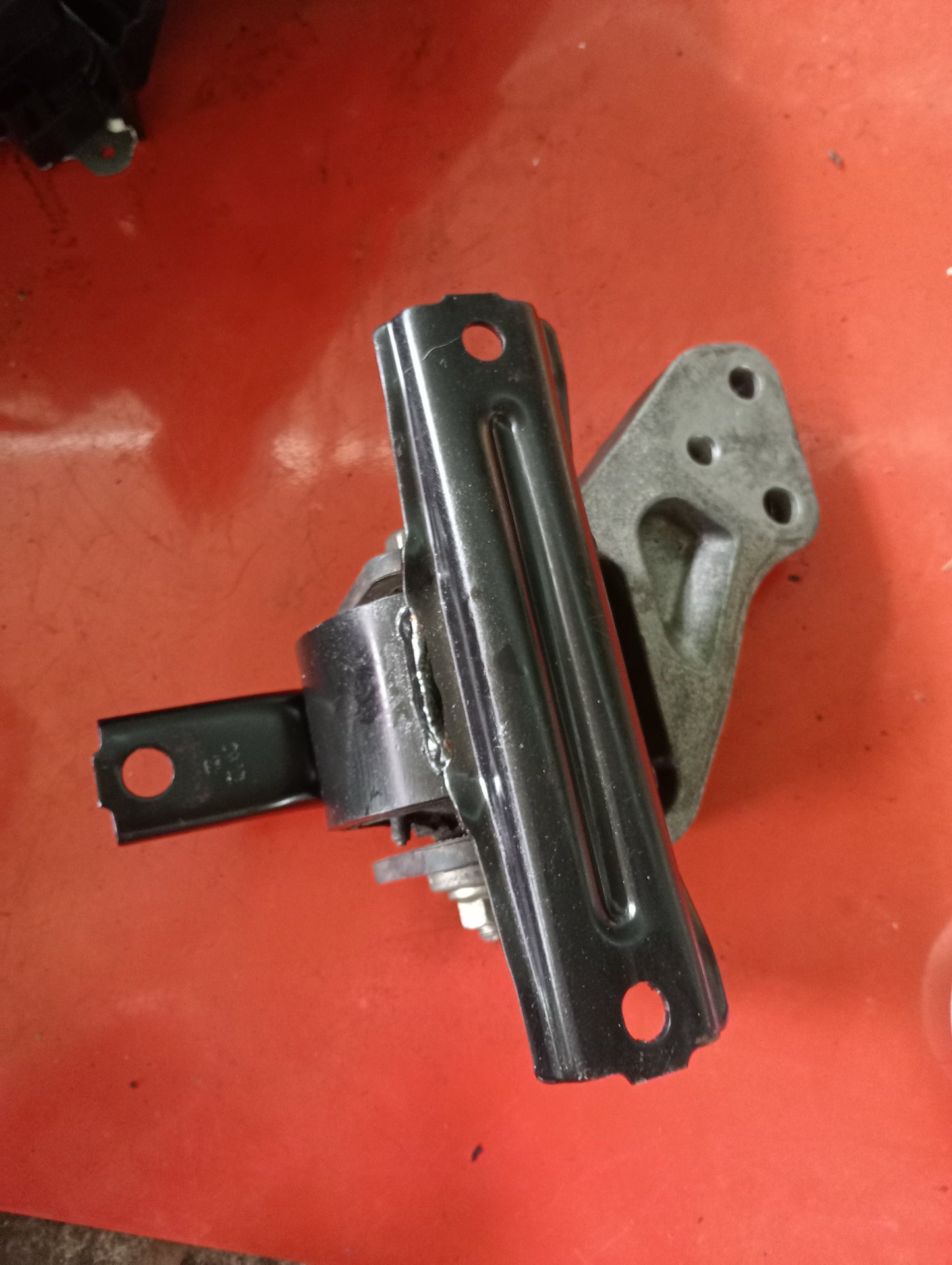 Mitsubishi | Ex | Driver Side Engine Support