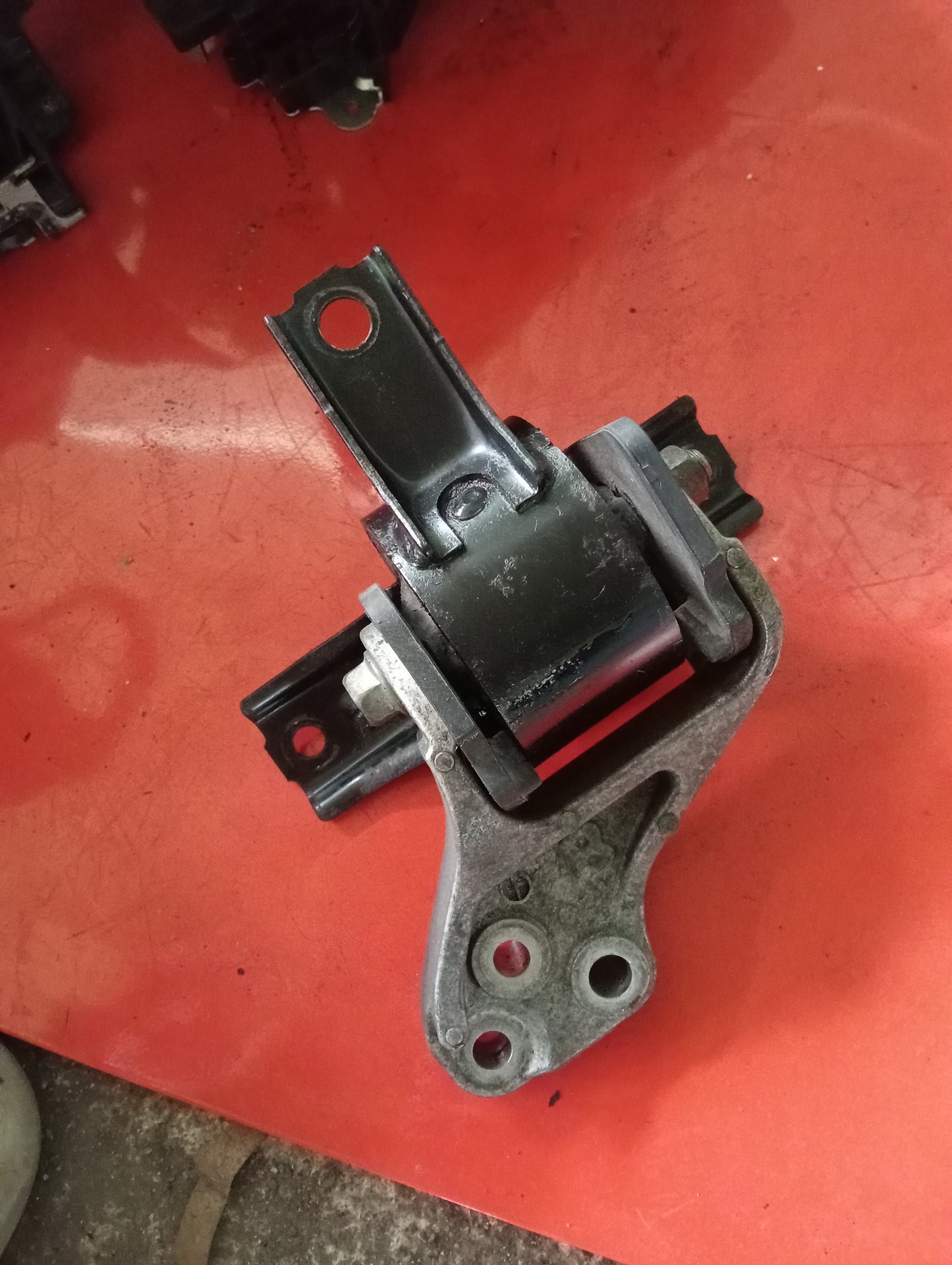 Mitsubishi | Ex | Driver Side Engine Support