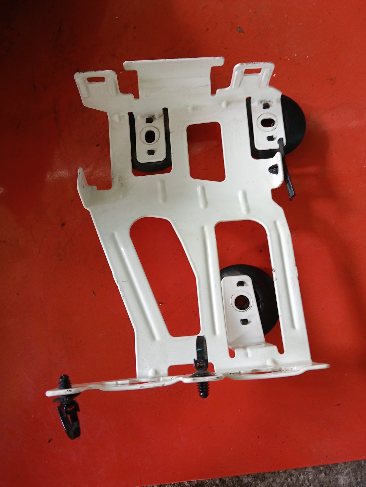 Ford Focus | 2.0 | Mounting