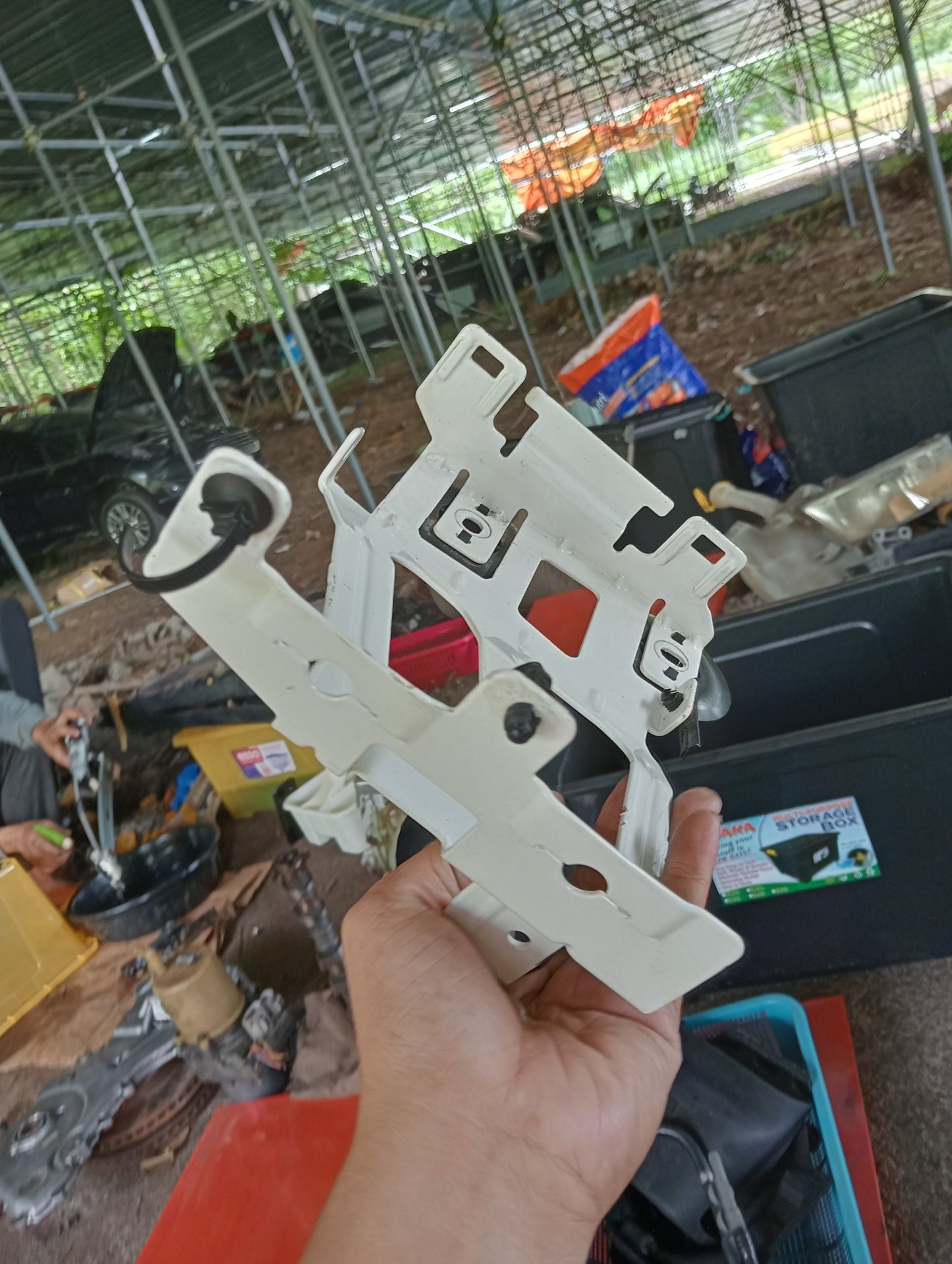 Ford Focus | 2.0 | Mounting