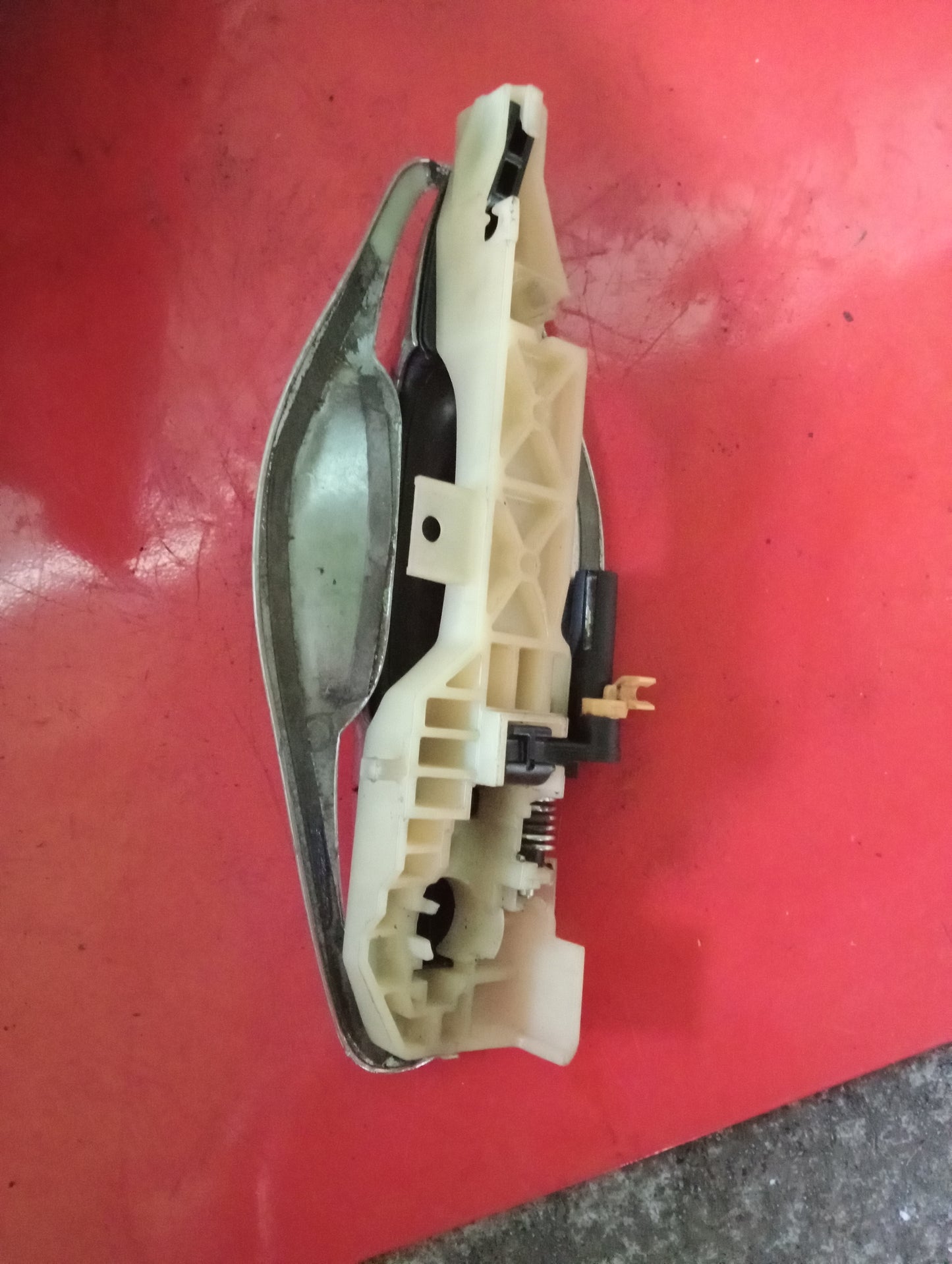 Hyundai Accent | CRDI | RED | Front Passenger Side Outer Door Handle