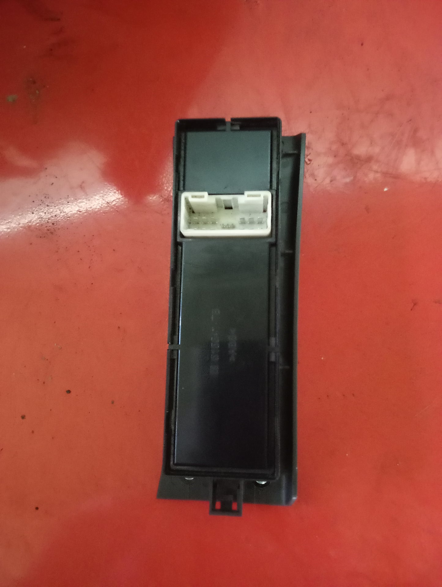 Chevrolet Trailblazer | Main Window Switch