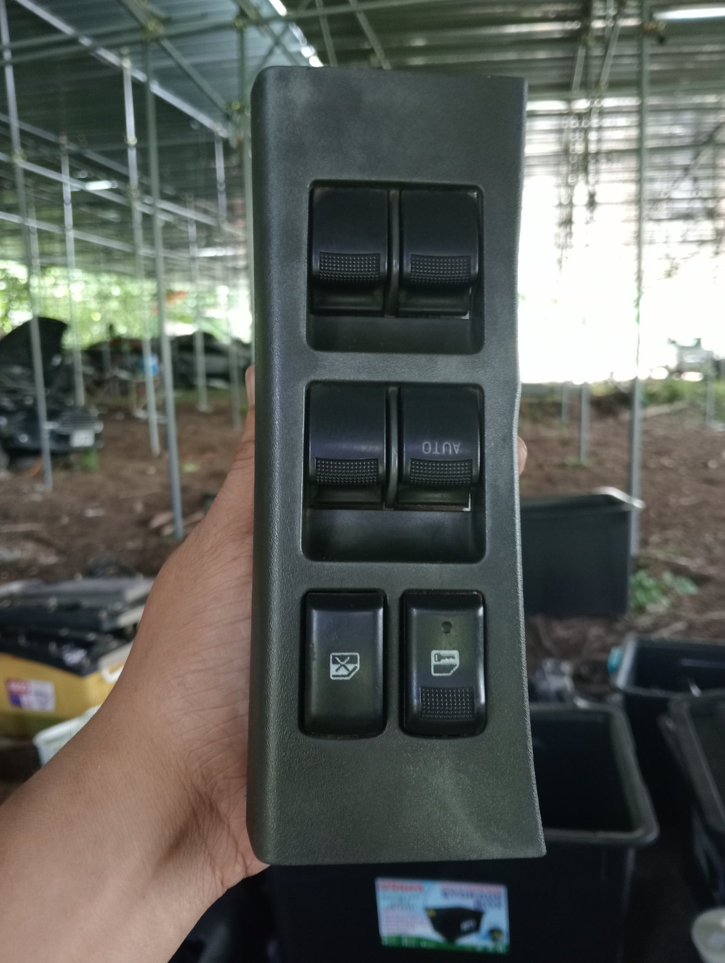 Chevrolet Trailblazer | Main Window Switch