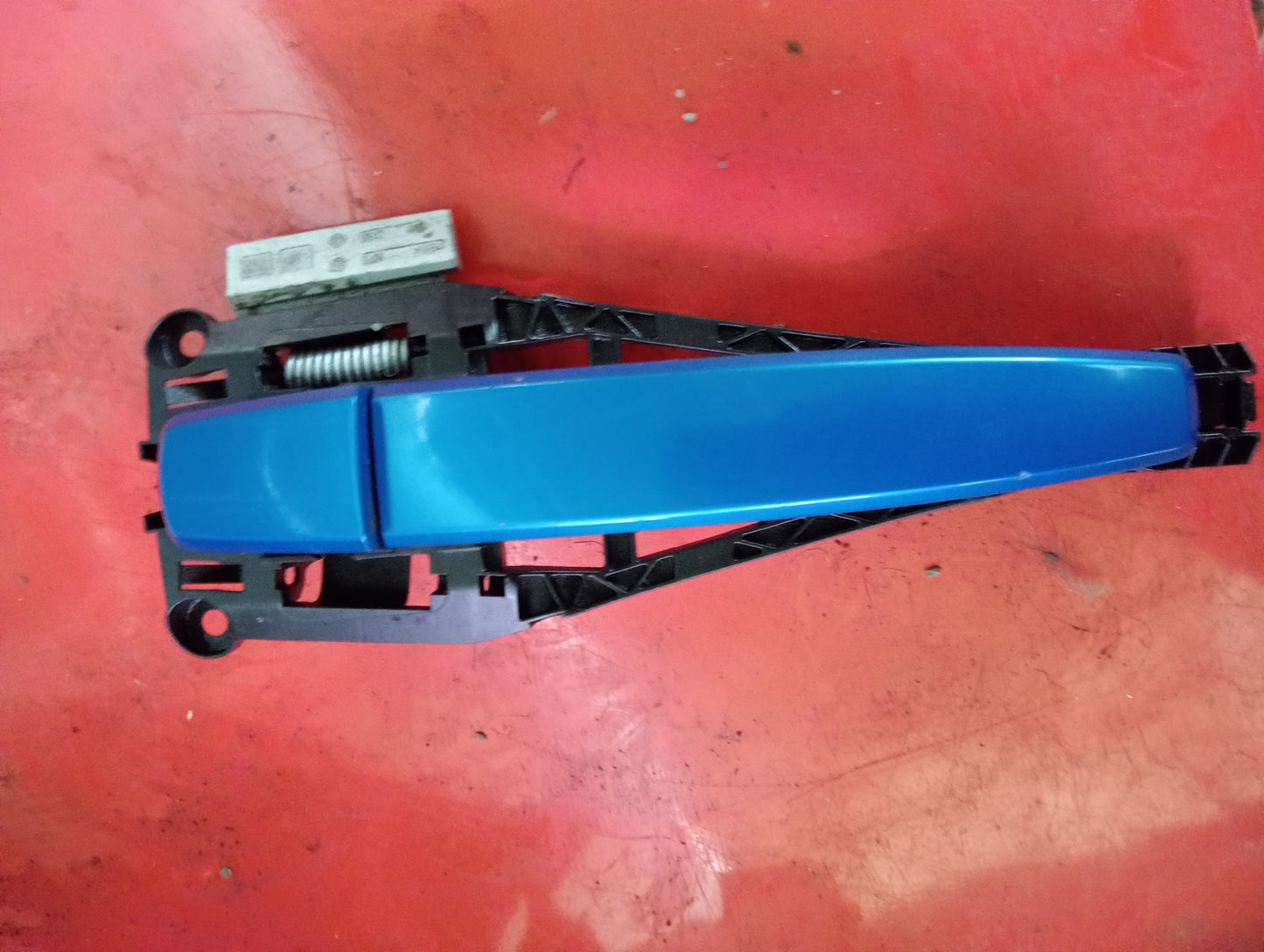 Chevrolet | Trailblazer | 2011 | Rear Driver Side Outer Door Handle