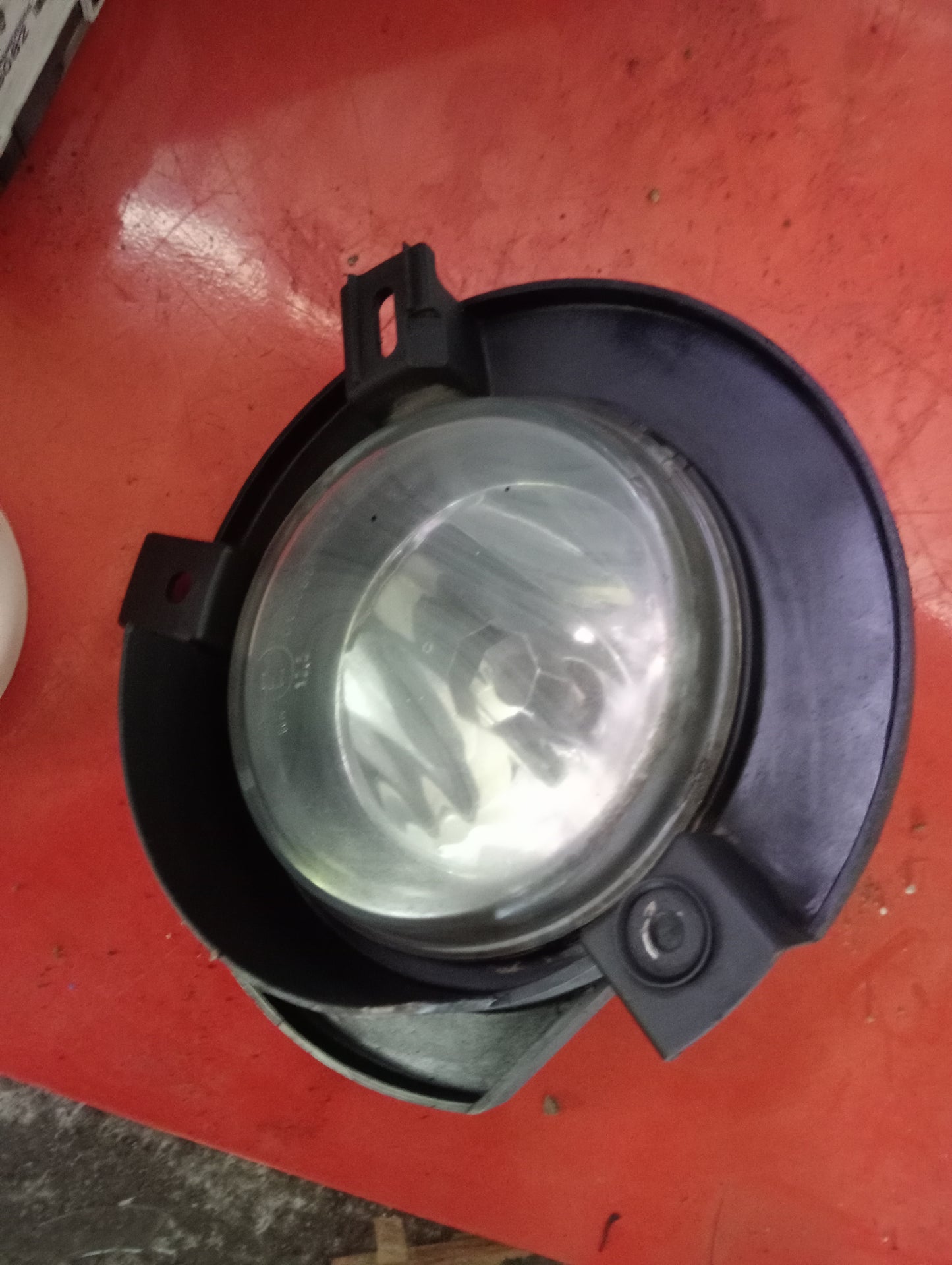 Ford Explorer | Eddie Bauer | Fog Light Driver Side