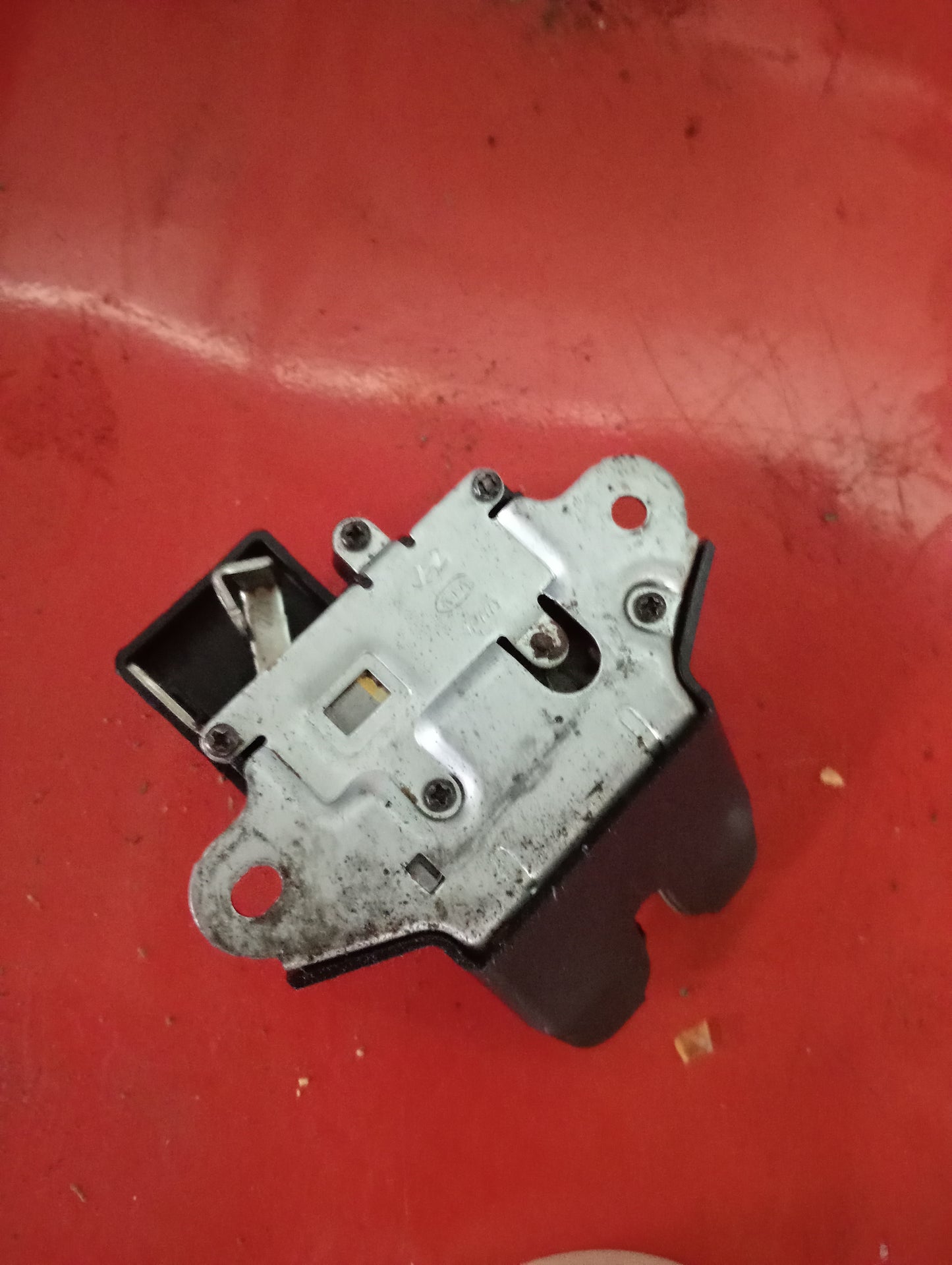 Ford Escape | 2.3 | Trunk Lock Actuator