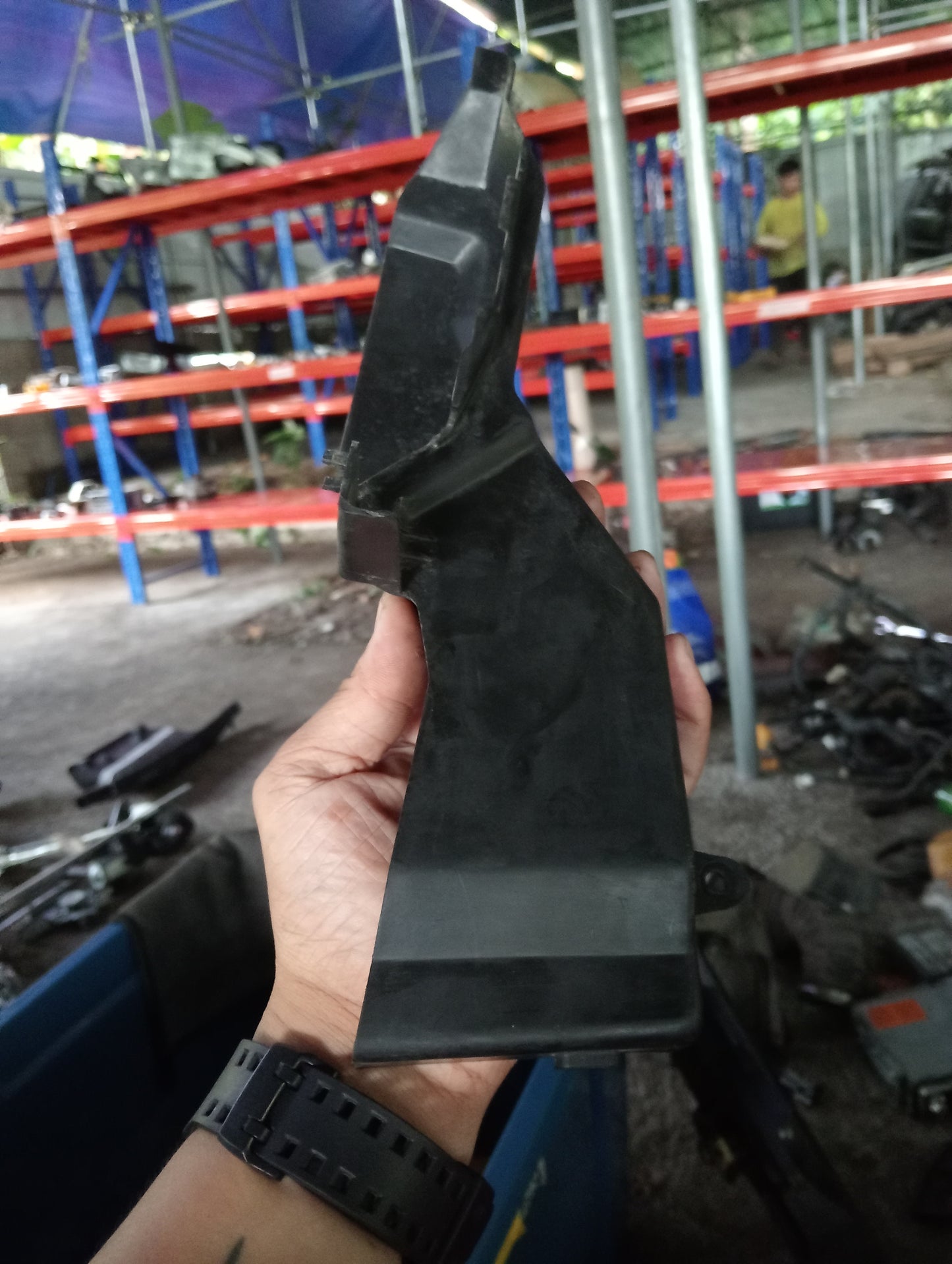 Ford Escape | 2.3 | Front Passenger Side Door Lock Cover
