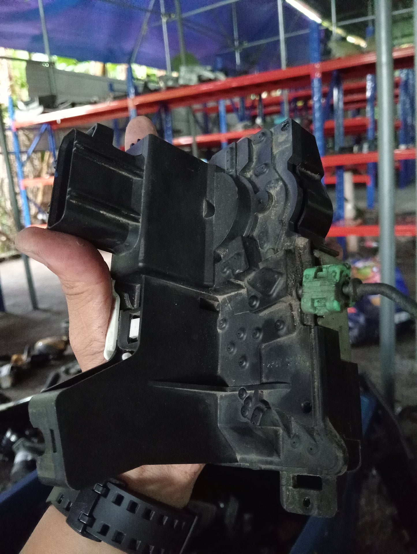 Ford Escape | 2.3 | Front Passenger Side Door Actuator Lock