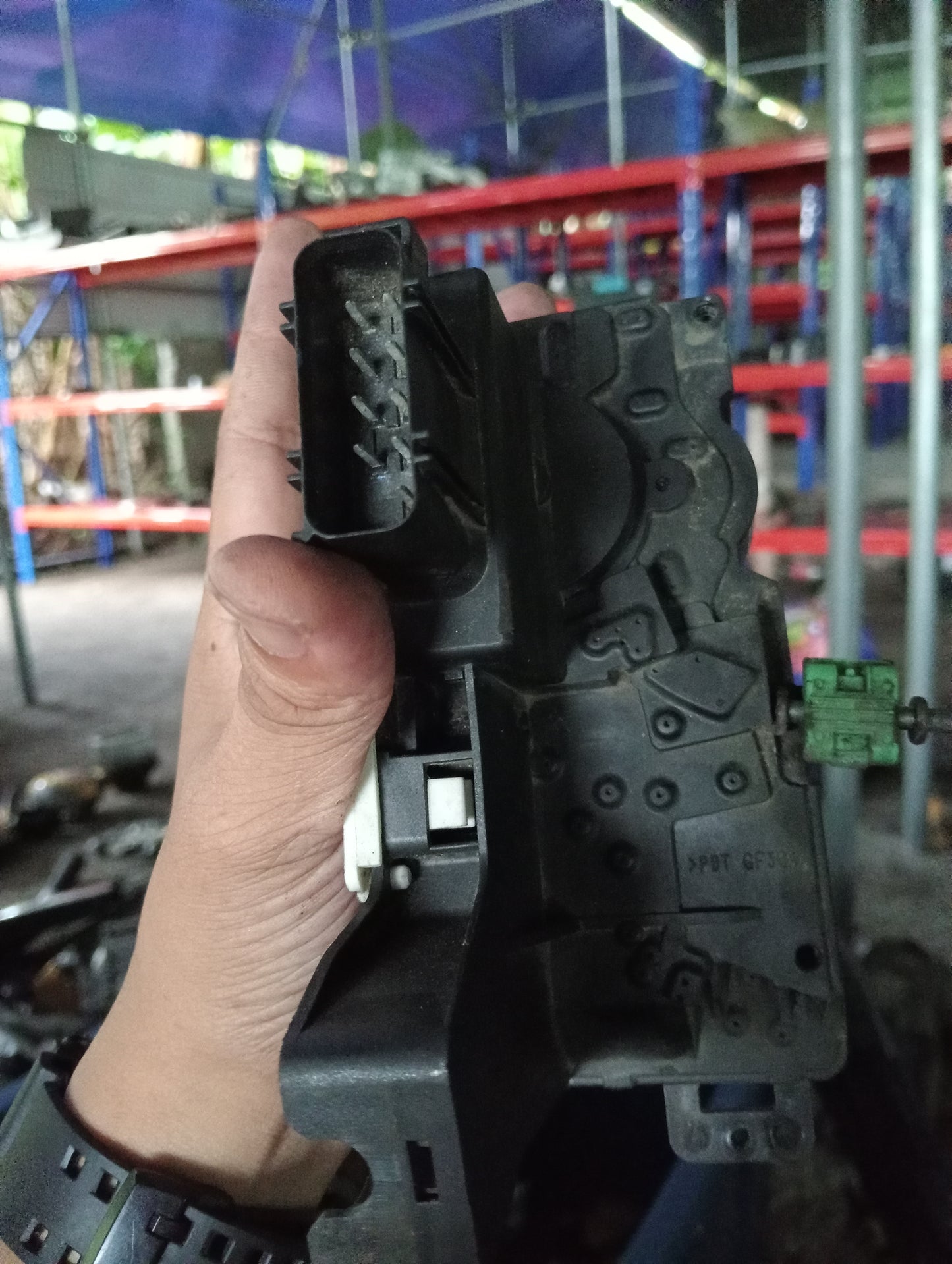Ford Escape | 2.3 | Front Passenger Side Door Actuator Lock