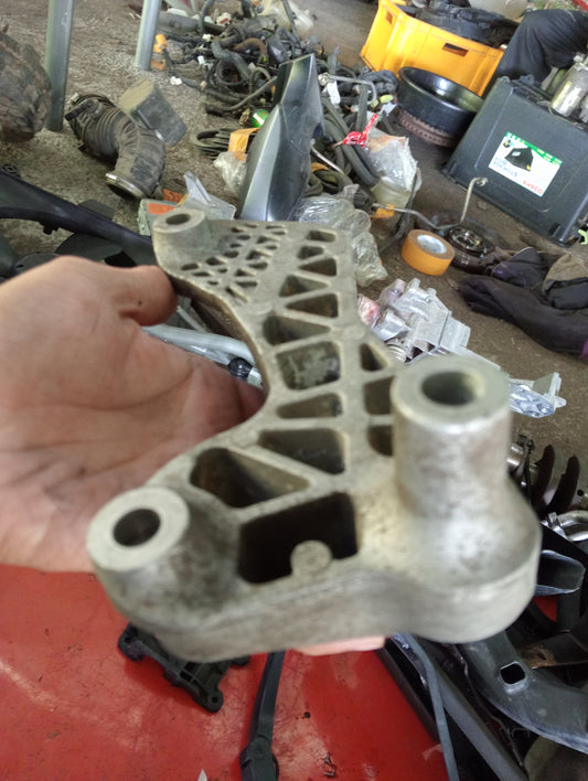 Chevrolet Cruze | Engine Bracket Support