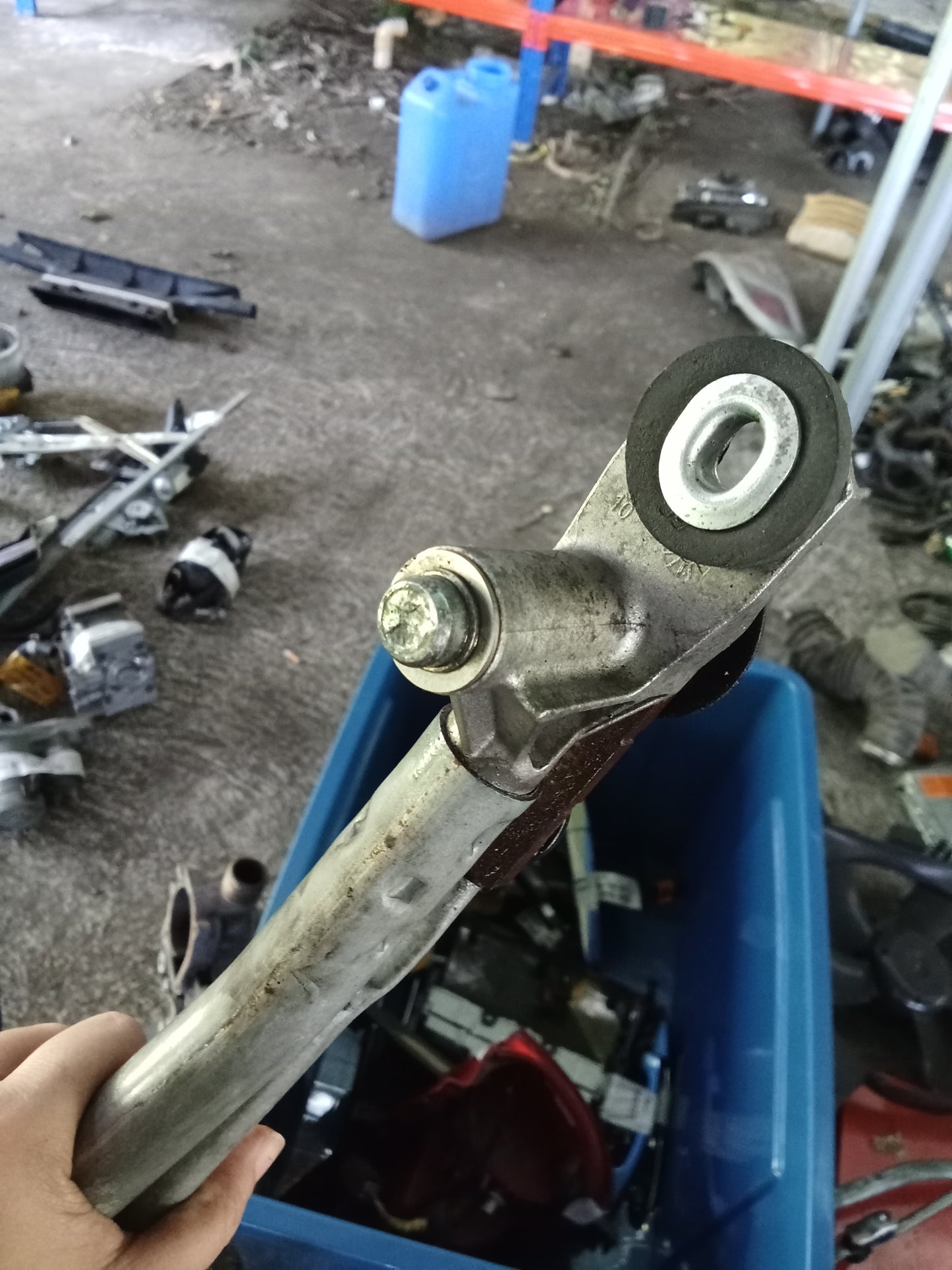 Chevrolet Cruze | Wiper Linkage Driver Side