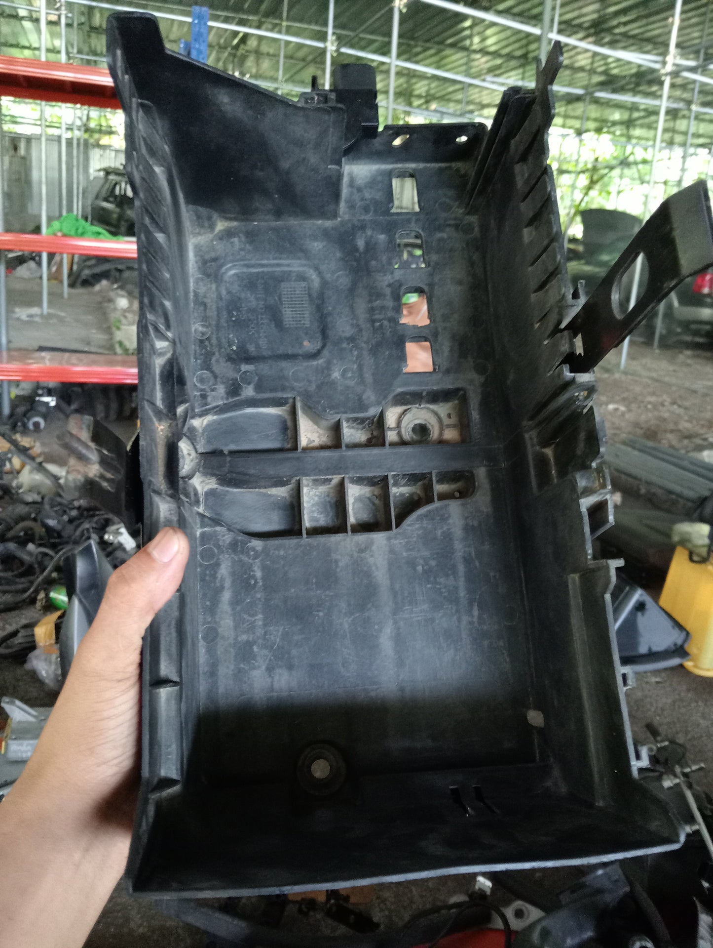 Chevrolet Cruze | Battery Tray Holder