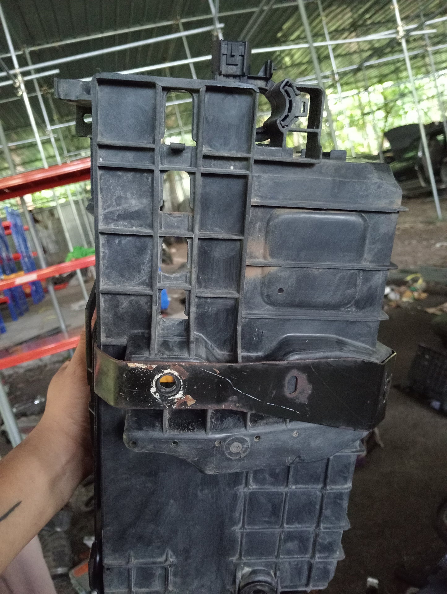 Chevrolet Cruze | Battery Tray Holder
