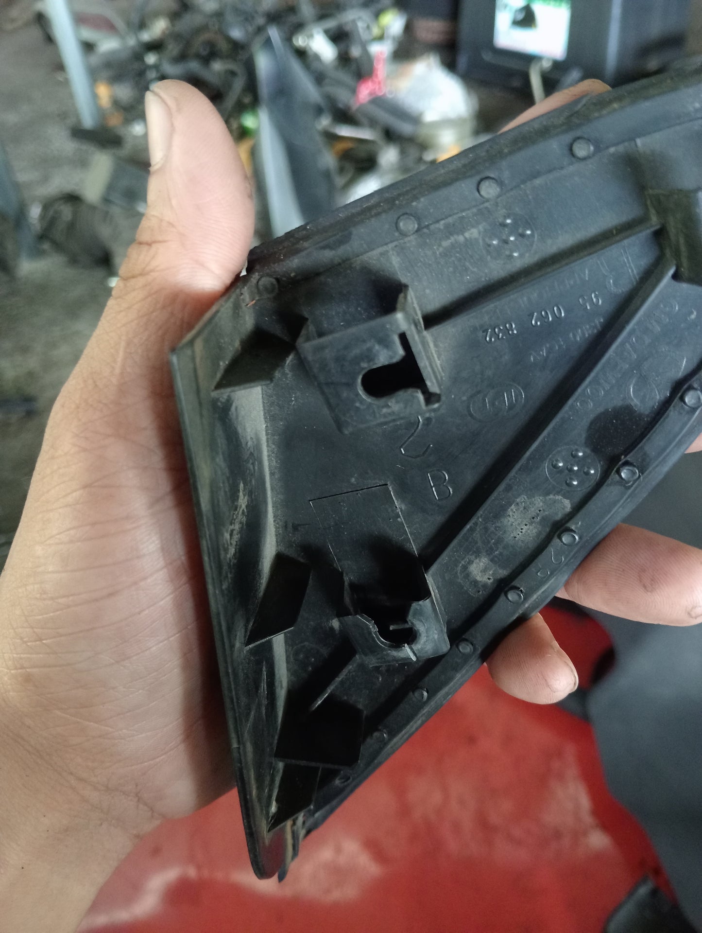 Chevrolet Cruze | Passenger Side Panel Cover