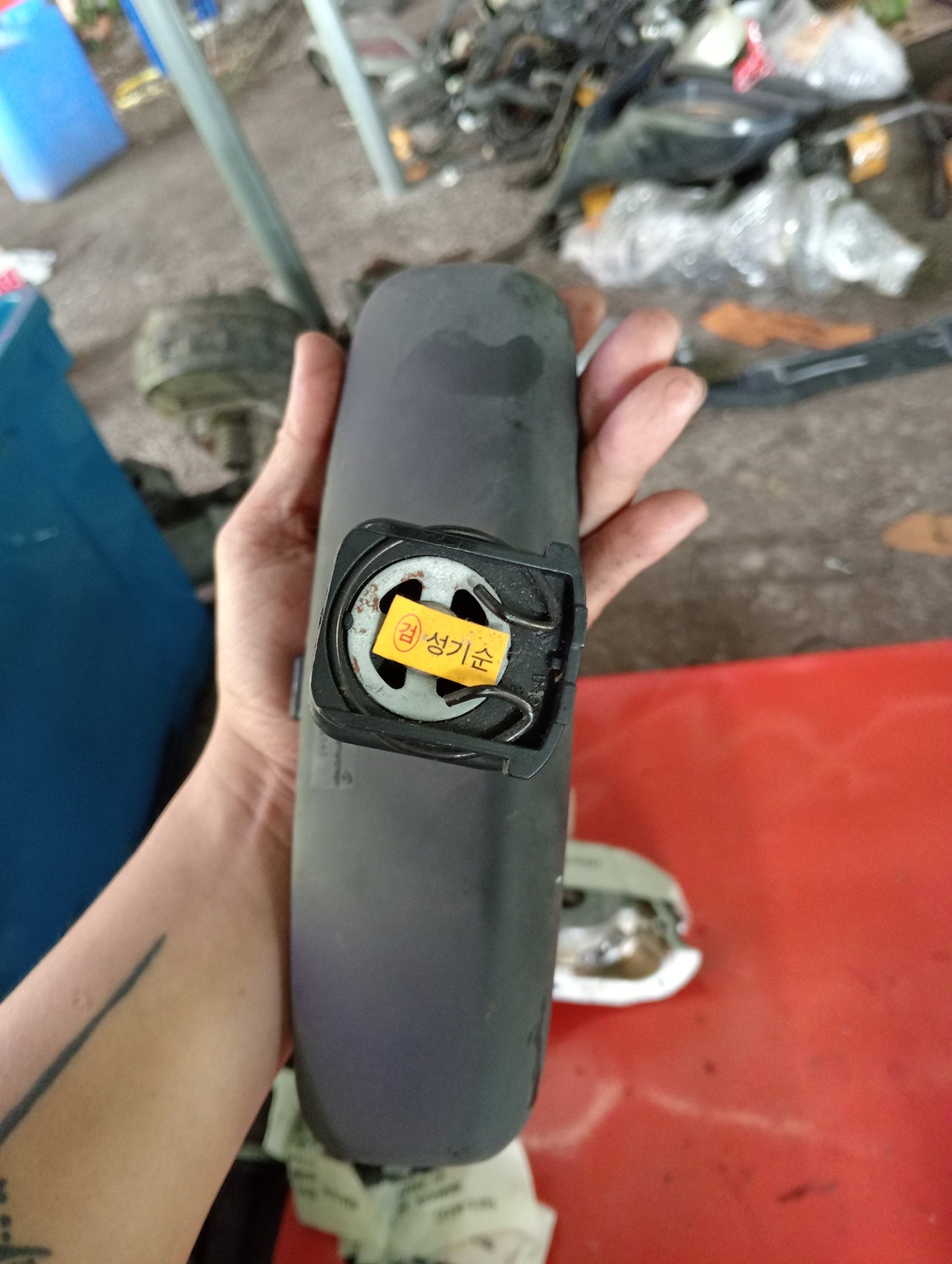 Chevrolet Optra | 1.6 | Rear View Mirror