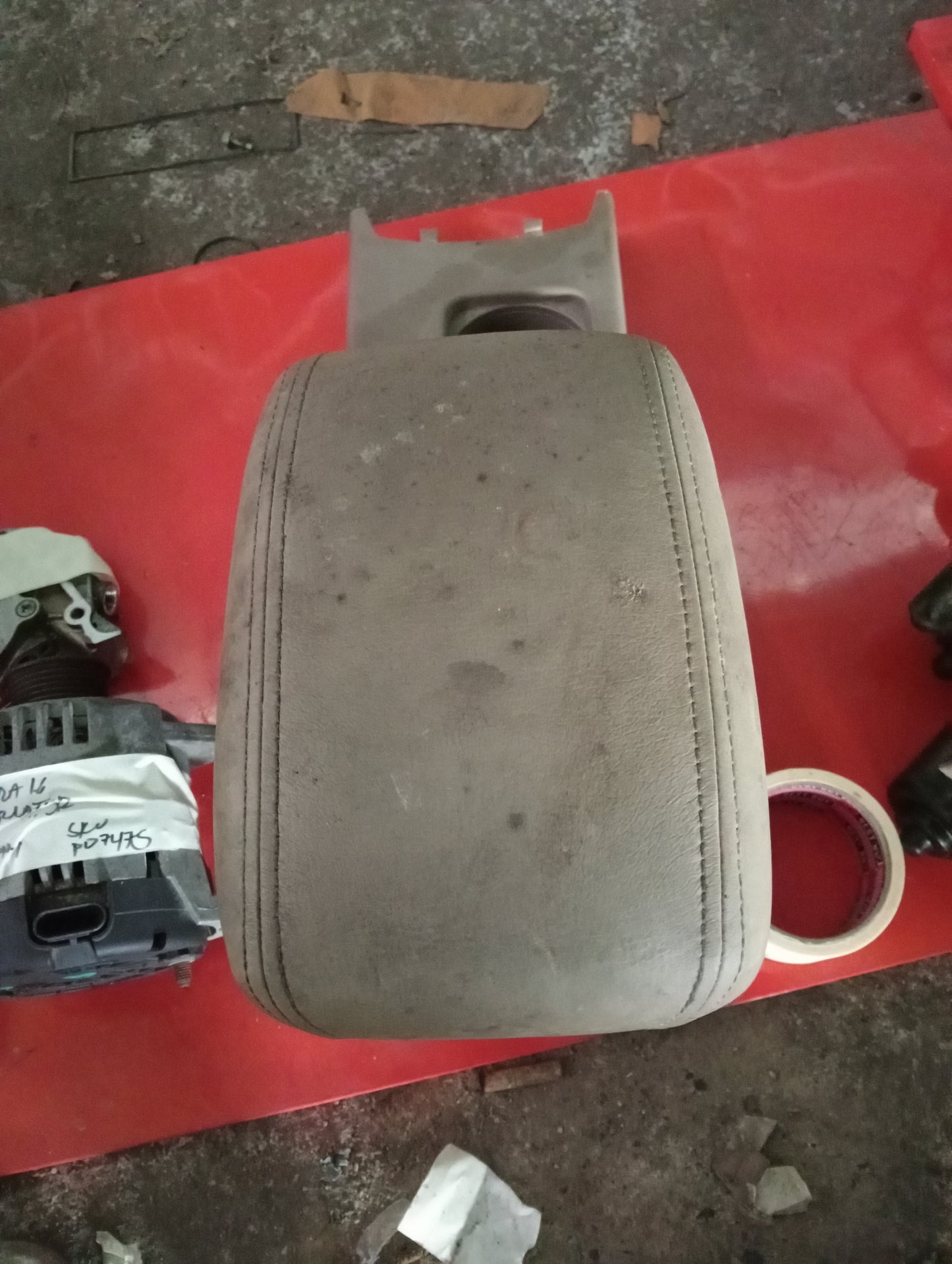Chevrolet Optra | 1.6 | Arm Rest